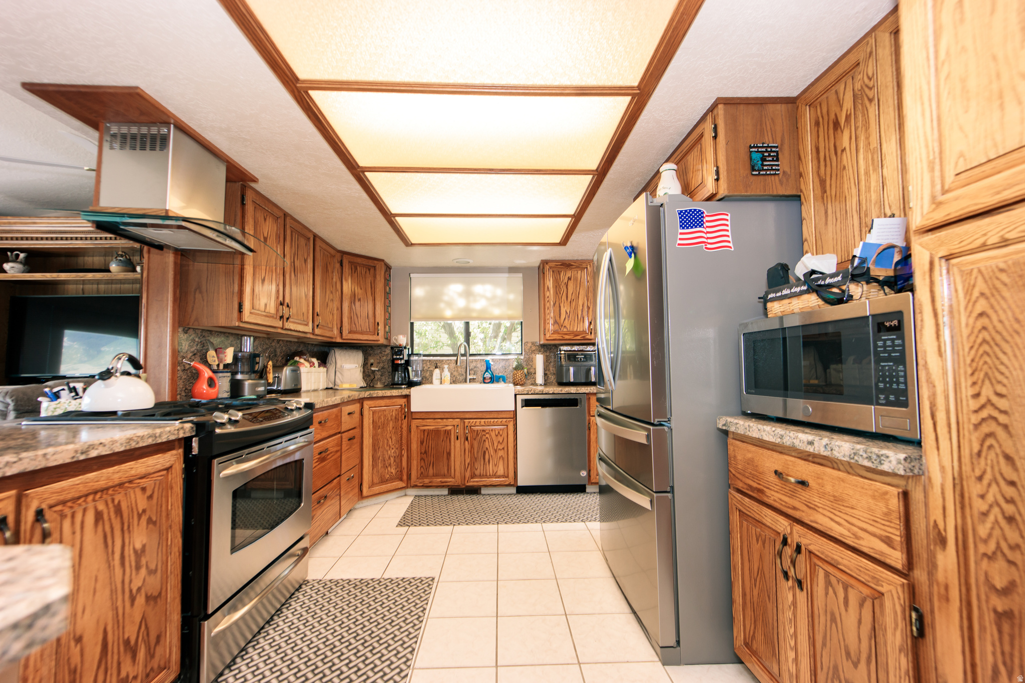 LAKEVIEW HEIGHTS - Residential