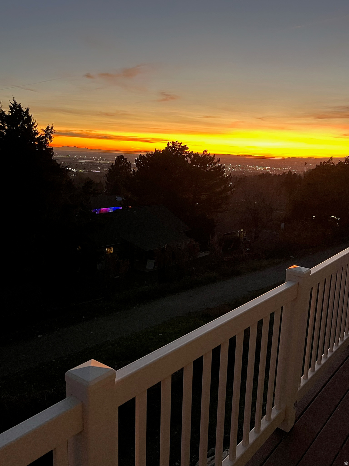 LAKEVIEW HEIGHTS - Residential