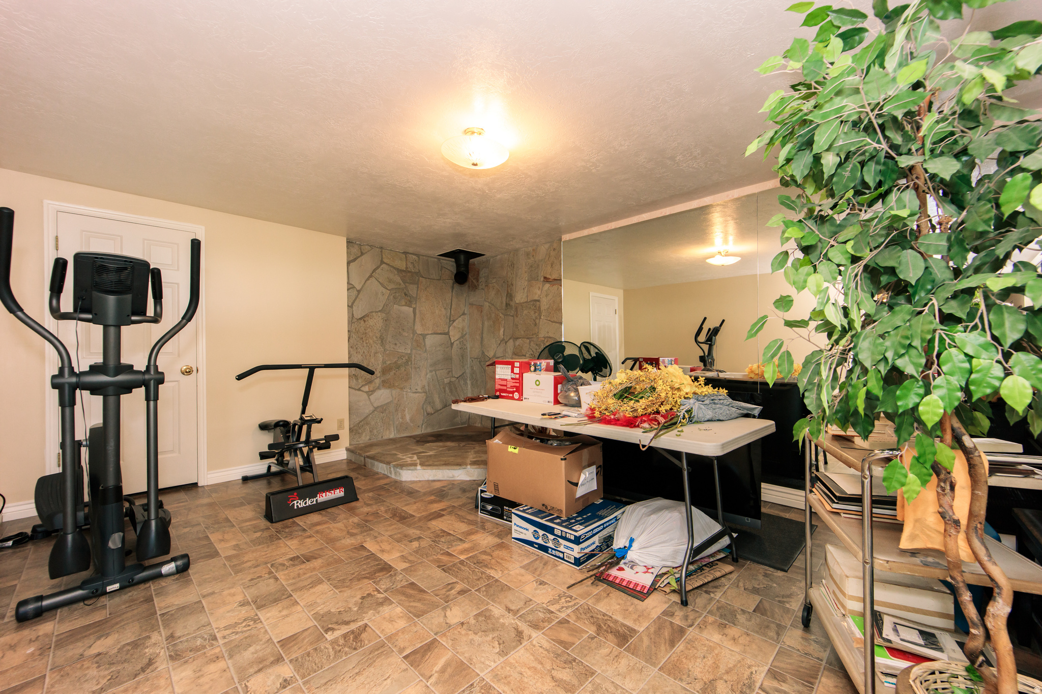 LAKEVIEW HEIGHTS - Residential