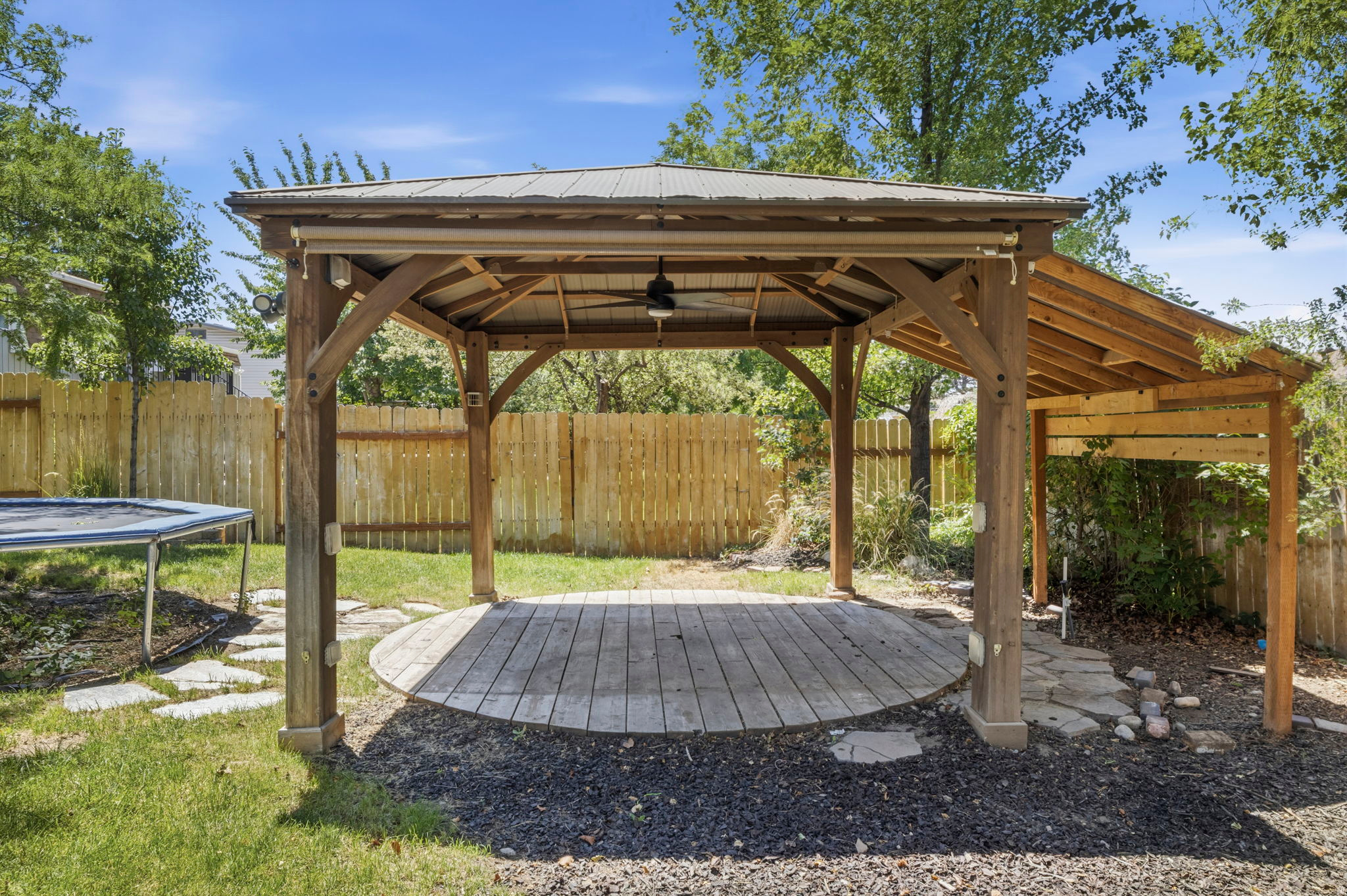 MEADOWS - Residential