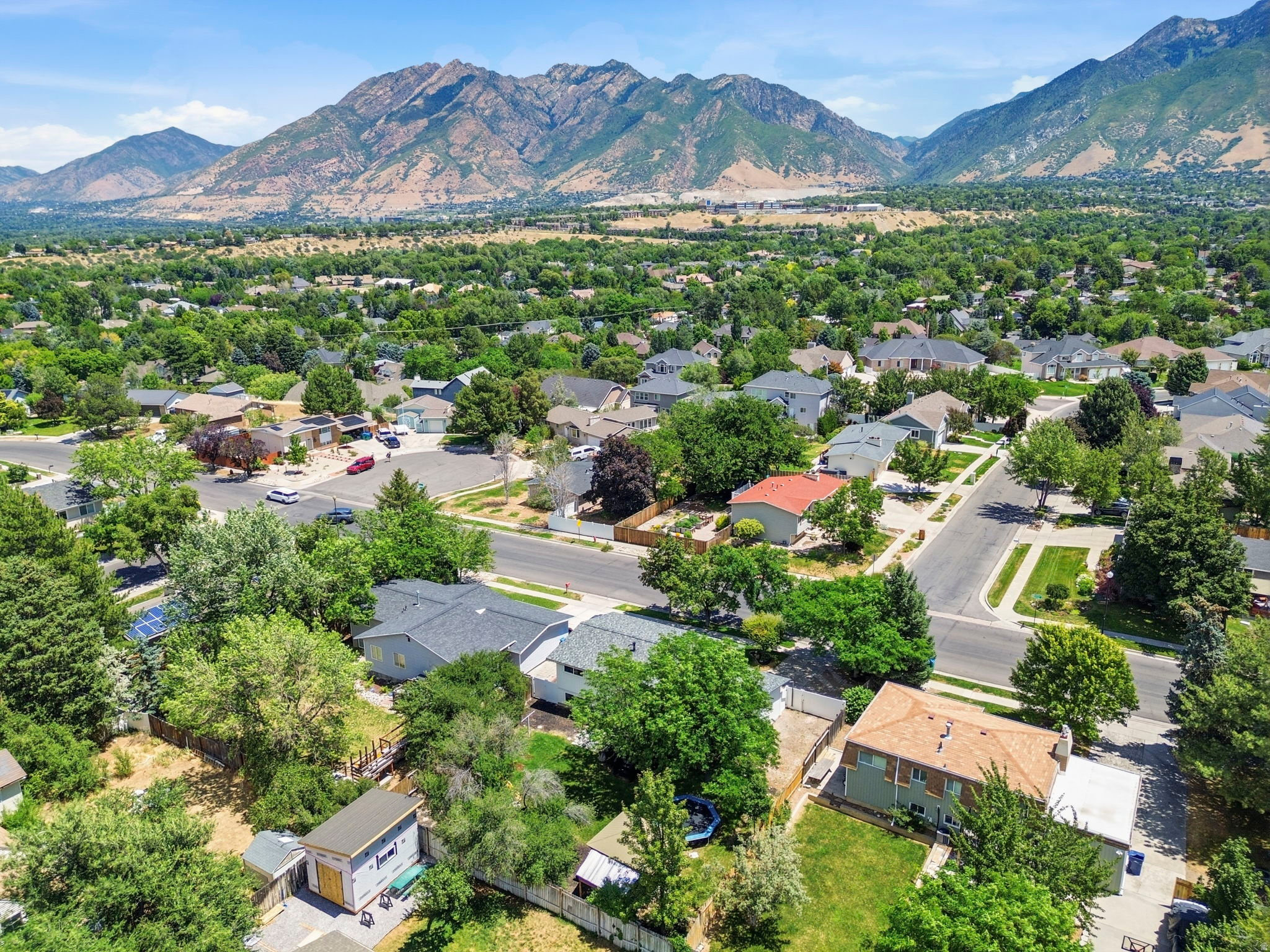MEADOWS - Residential
