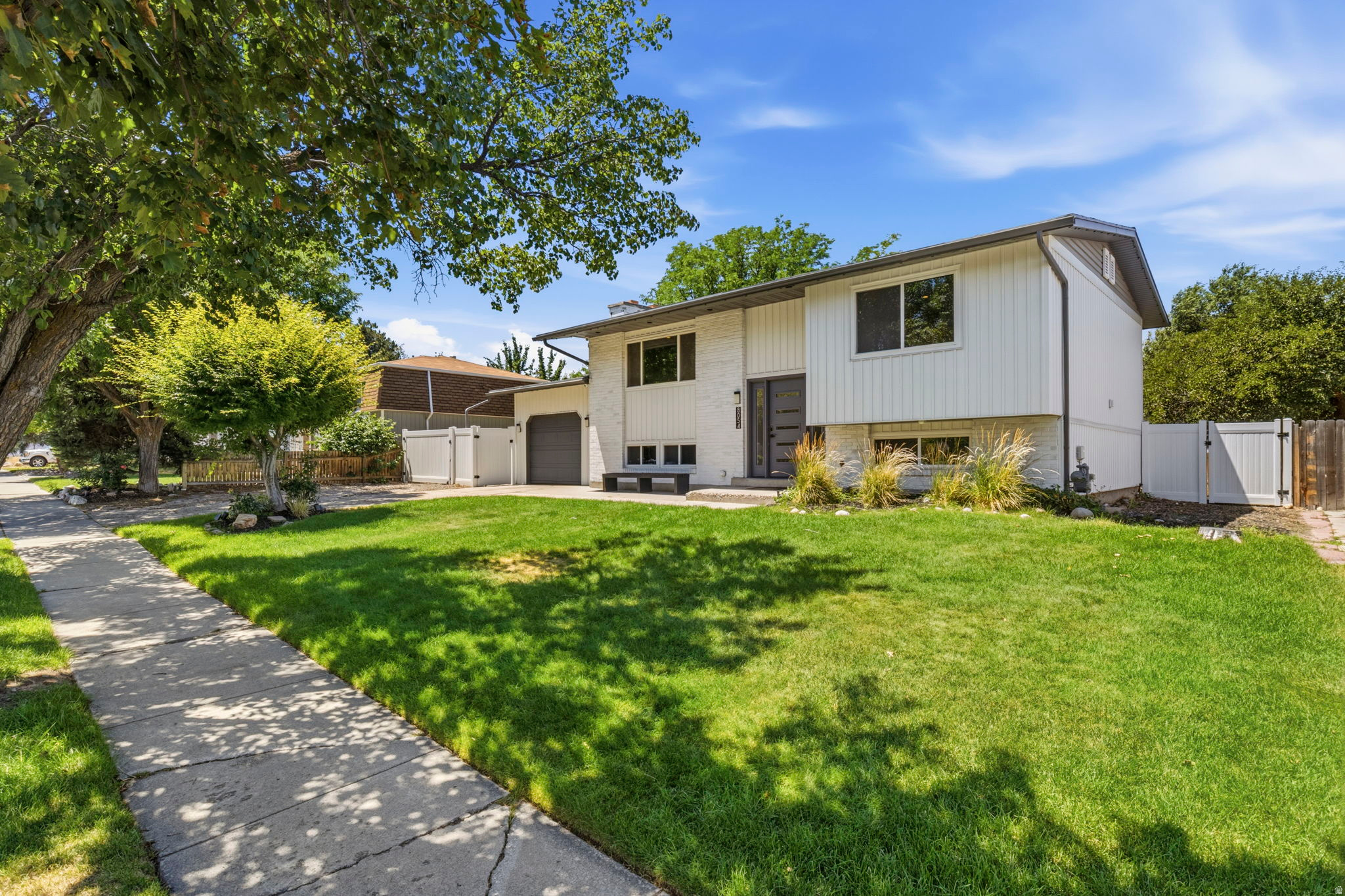 MEADOWS - Residential