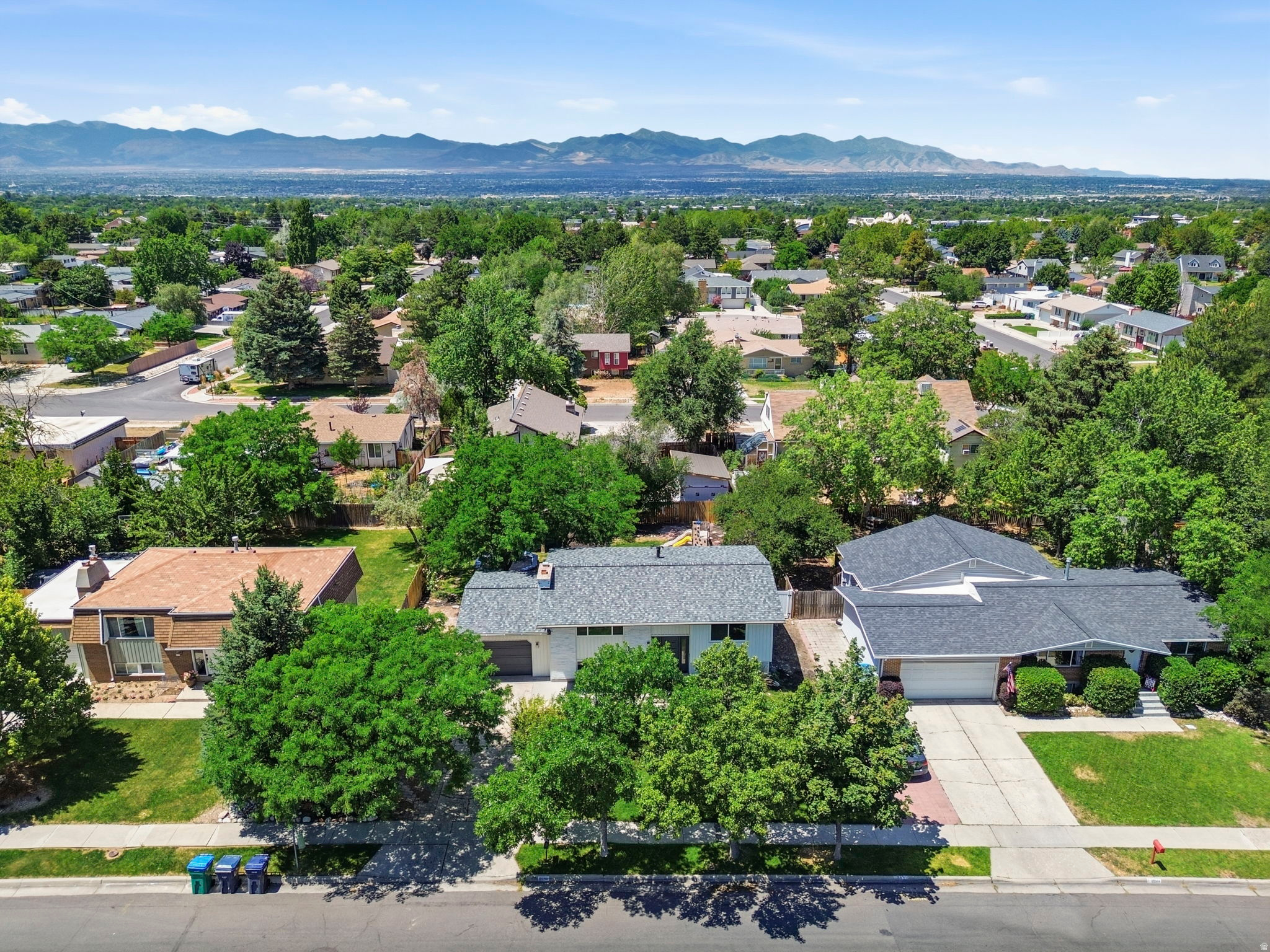 MEADOWS - Residential