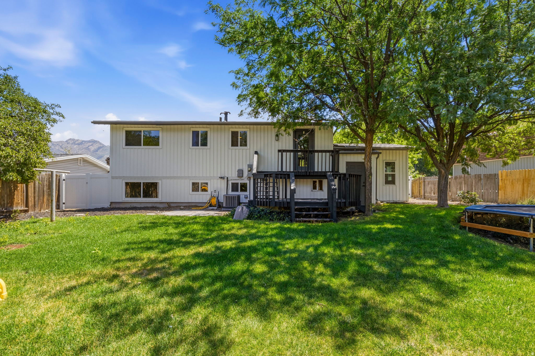 MEADOWS - Residential