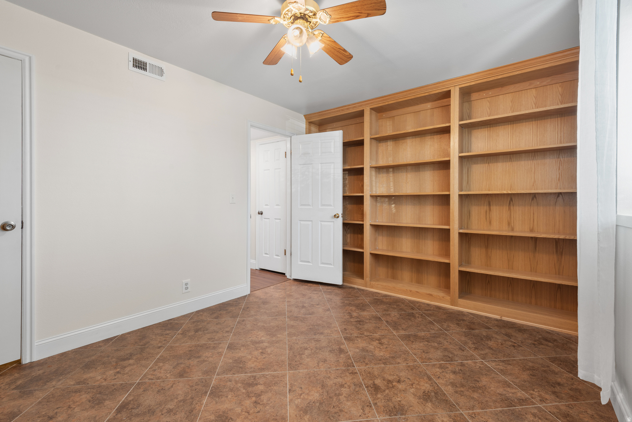 HILL CREEK CONDO - Residential