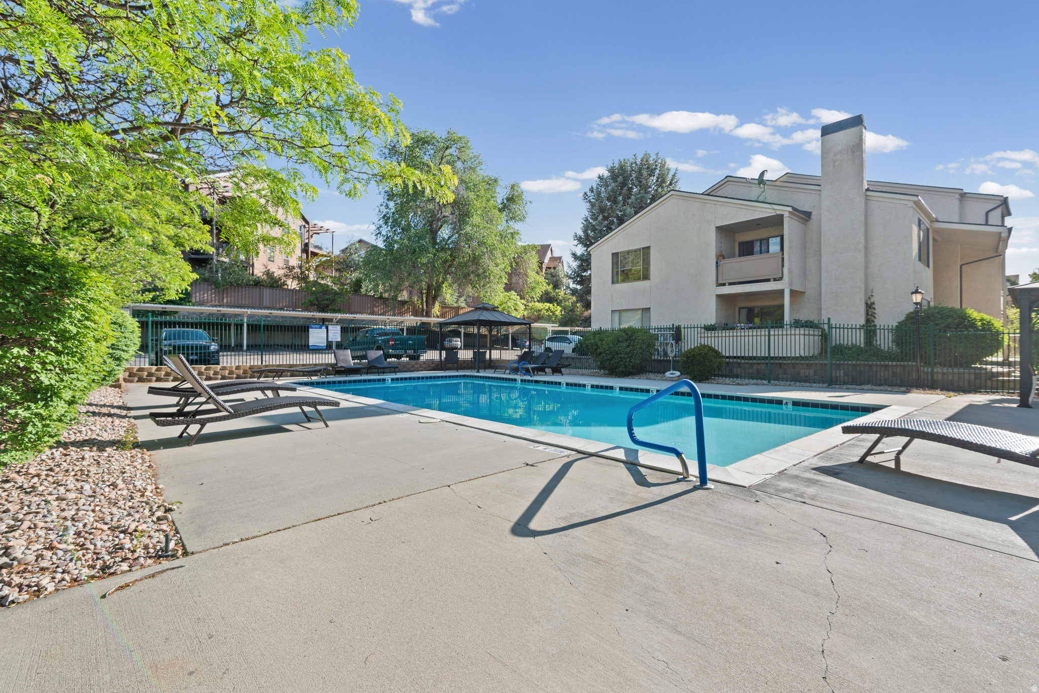 HILL CREEK CONDO - Residential