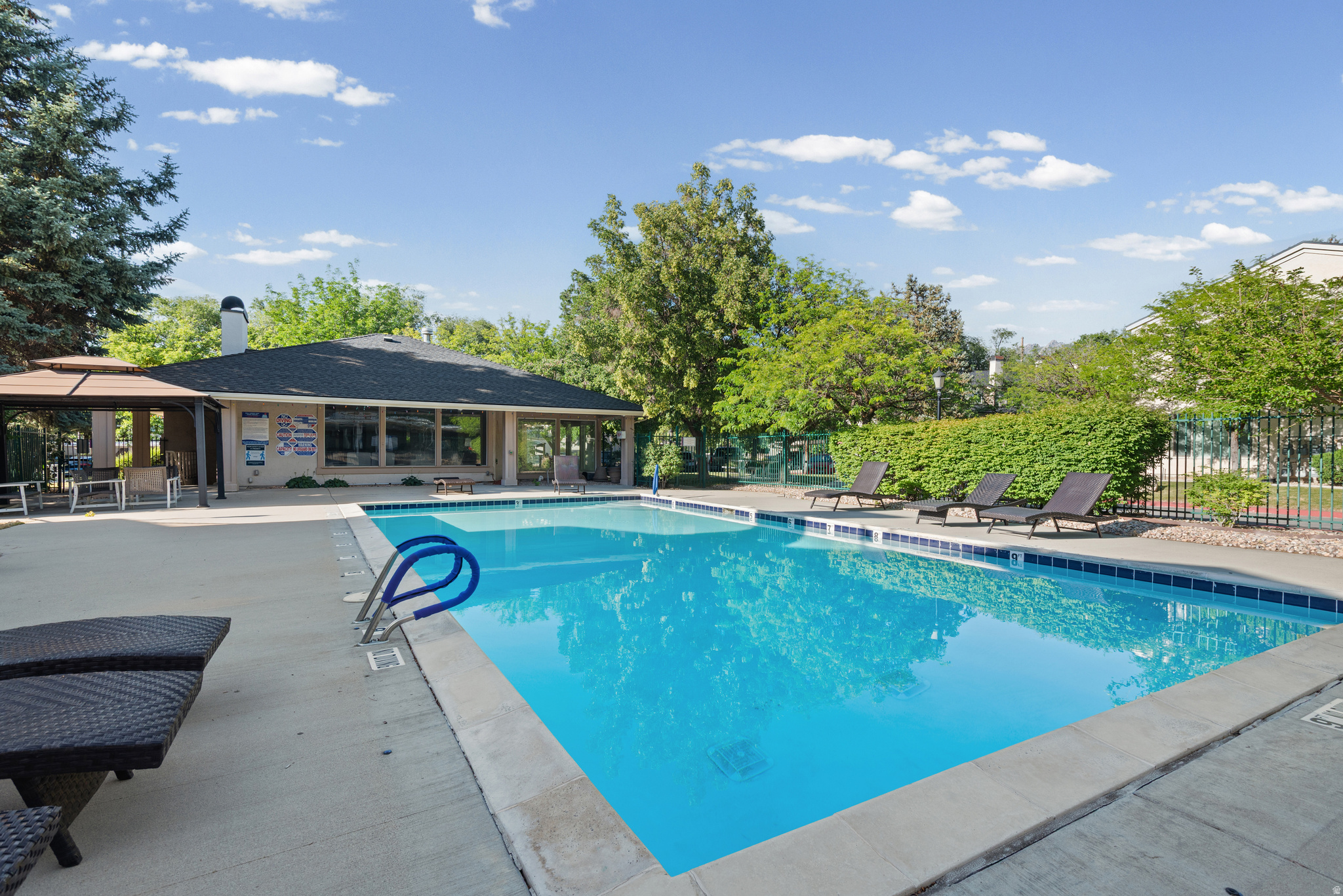 HILL CREEK CONDO - Residential