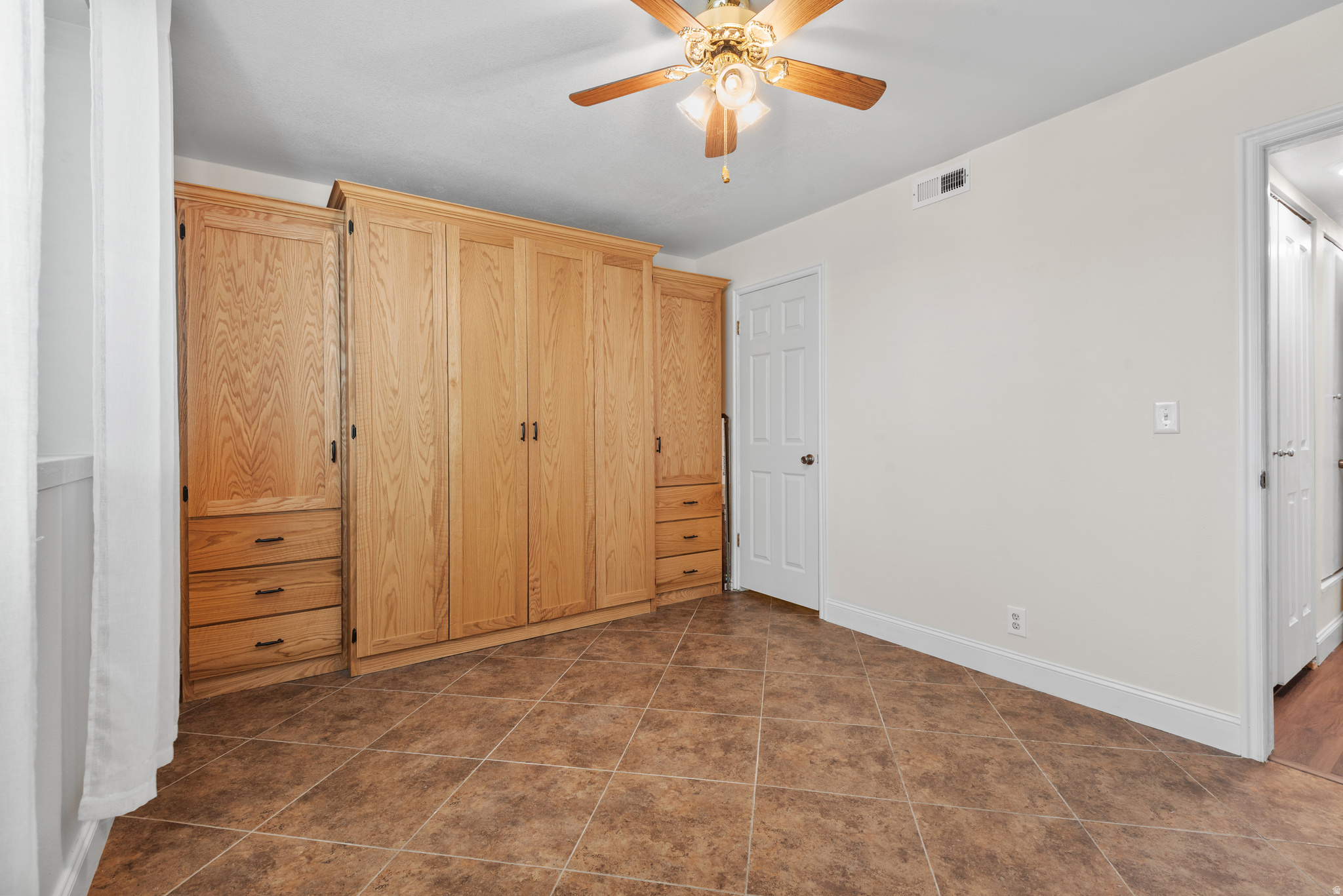 HILL CREEK CONDO - Residential