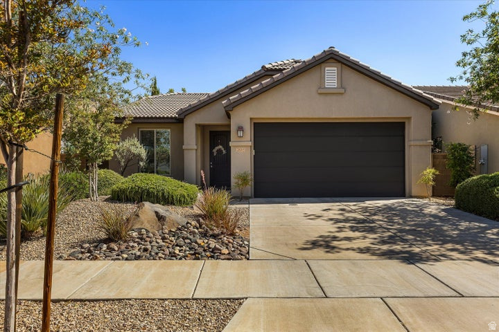 HIGHLAND PARK PH1 SUB AT THE CORAL - Residential