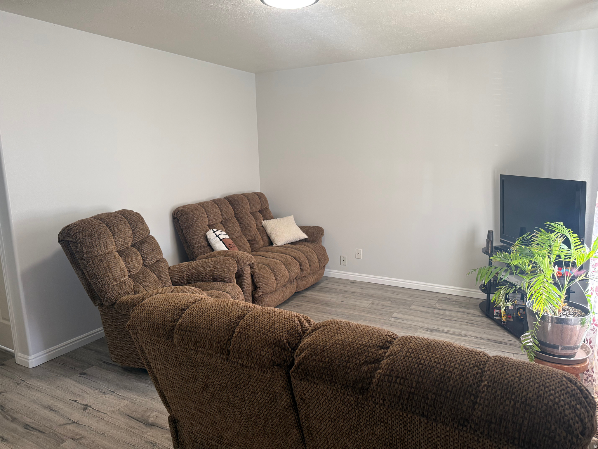 EASTSIDE ESTATES - Residential