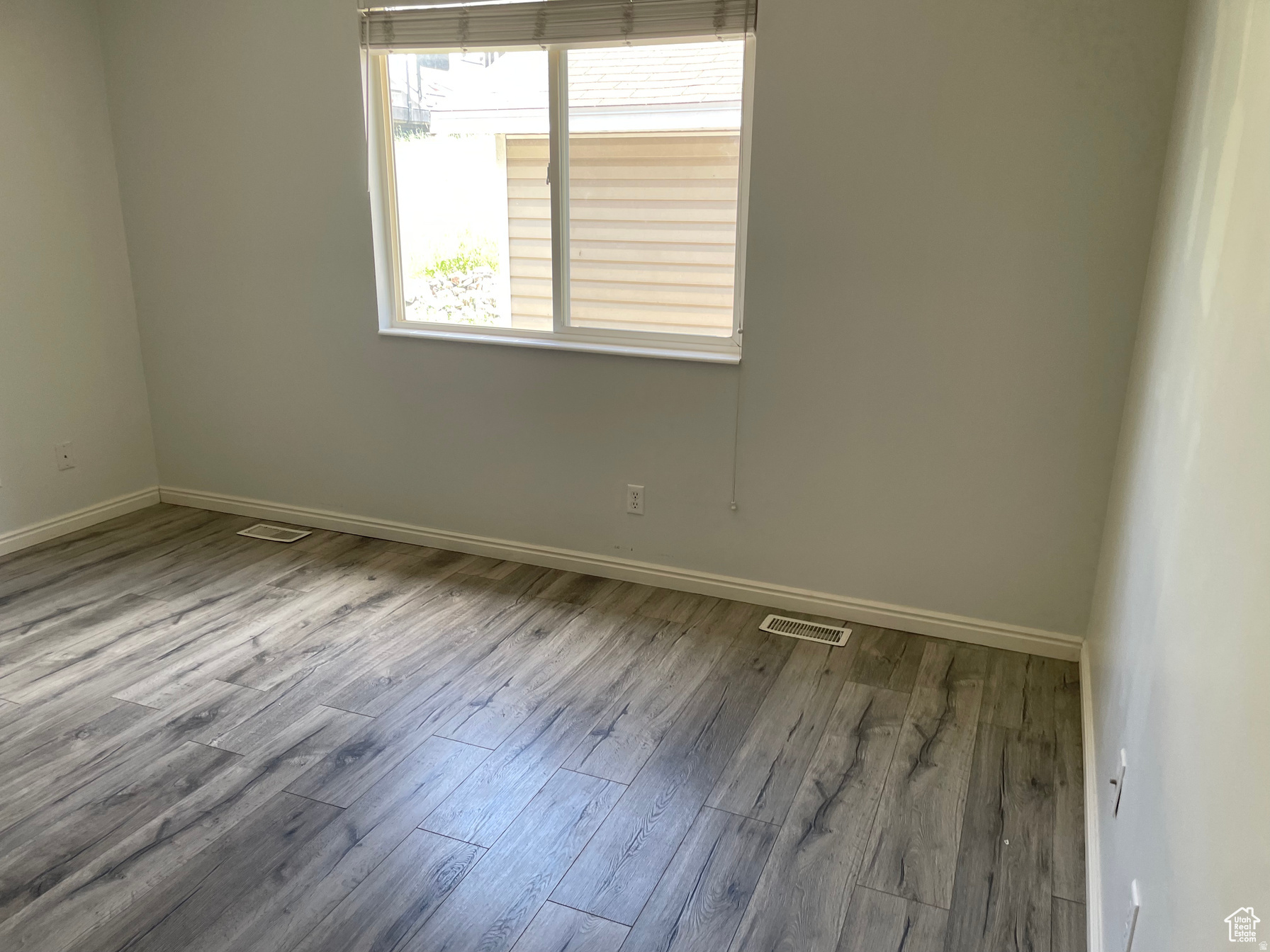 EASTSIDE ESTATES - Residential