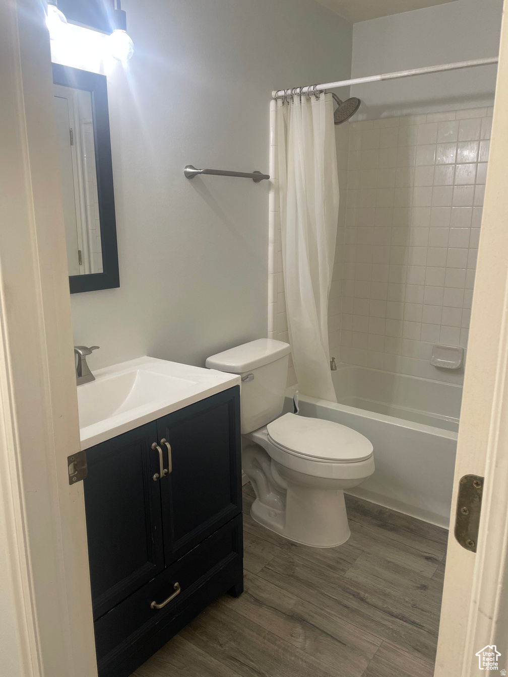 EASTSIDE ESTATES - Residential