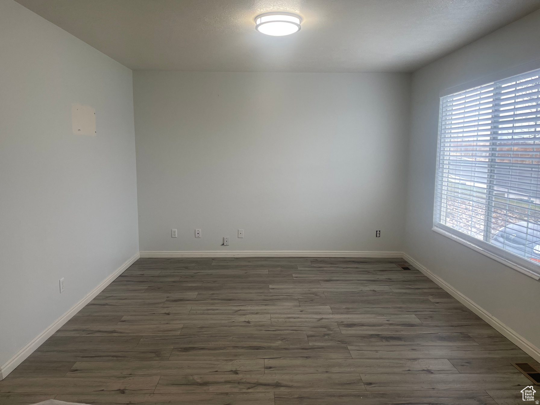 EASTSIDE ESTATES - Residential