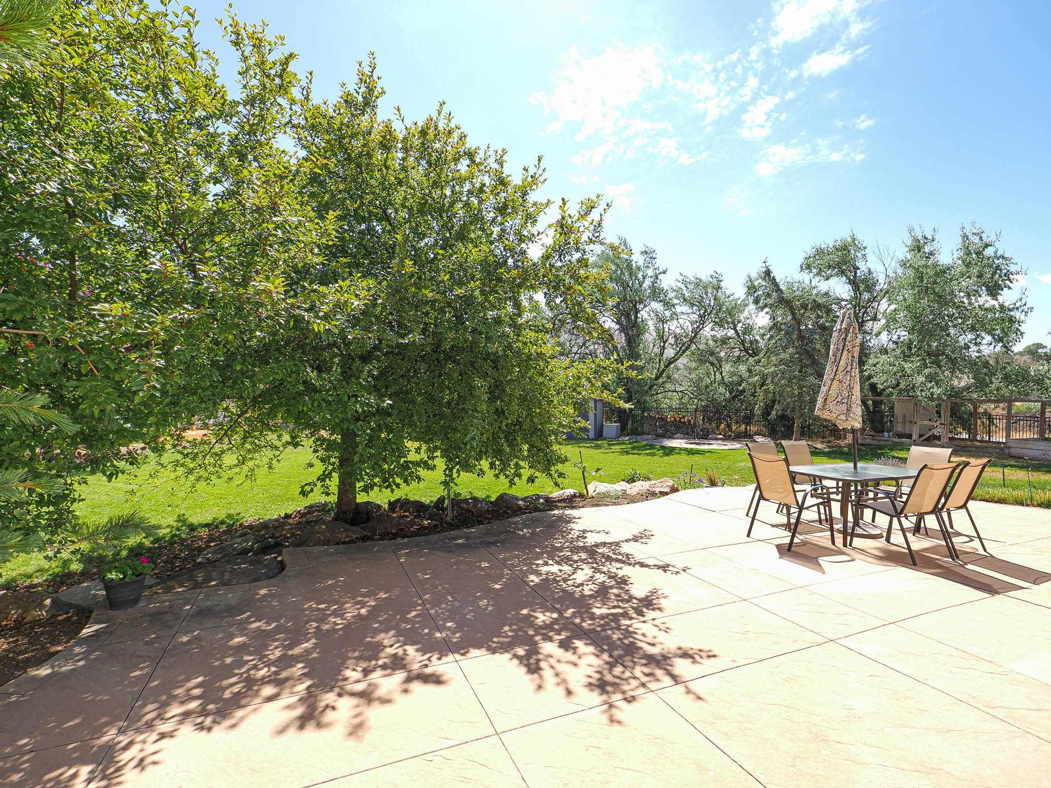 LOOMIS VILLAGE - Residential