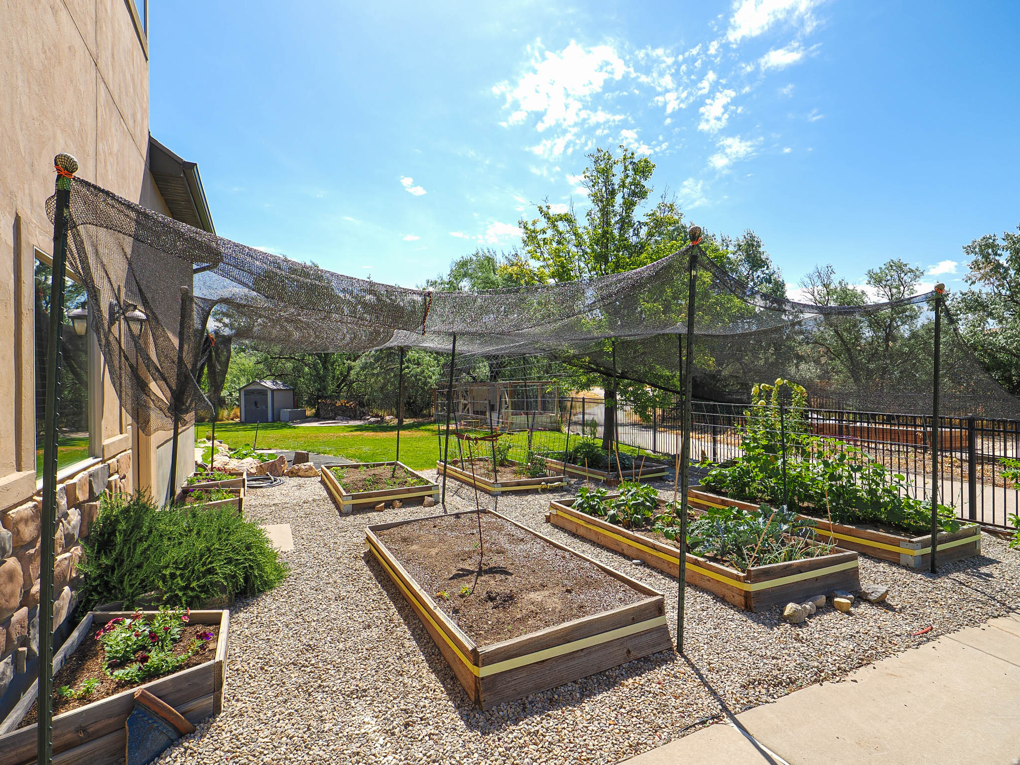 LOOMIS VILLAGE - Residential