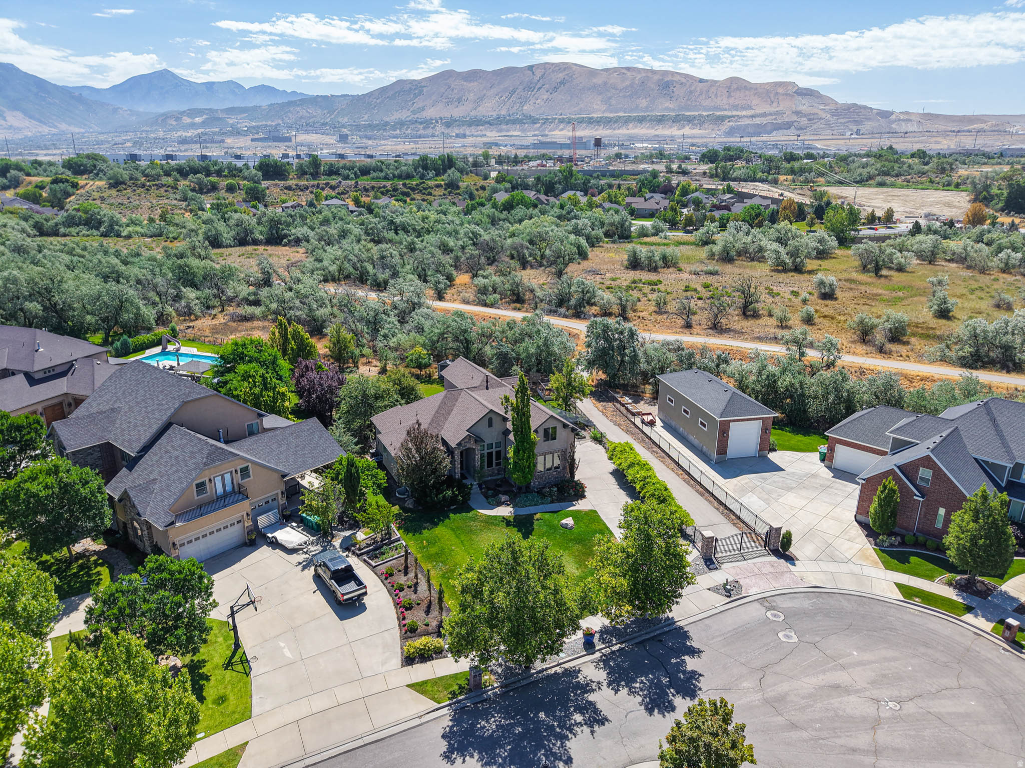 LOOMIS VILLAGE - Residential