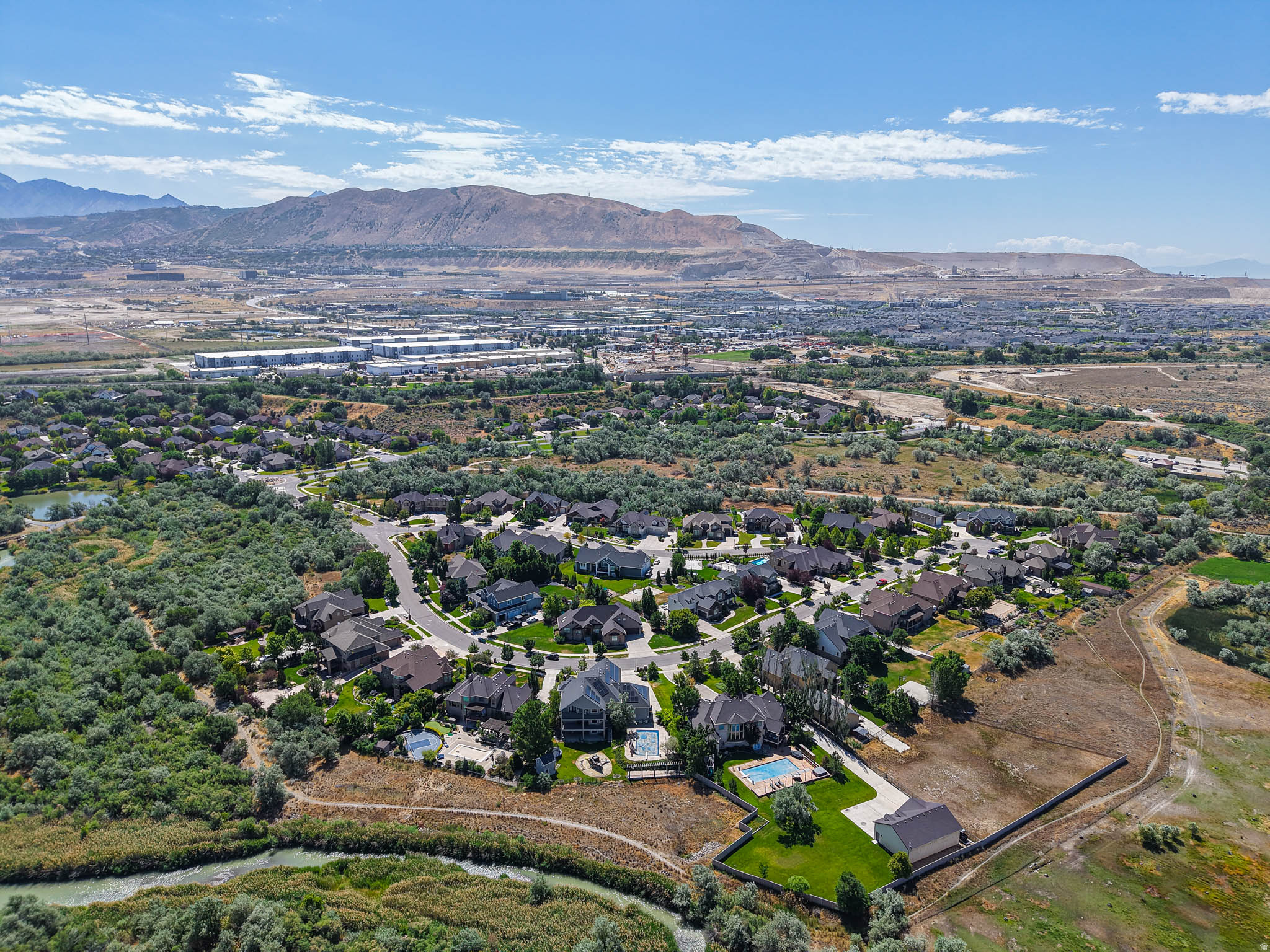 LOOMIS VILLAGE - Residential