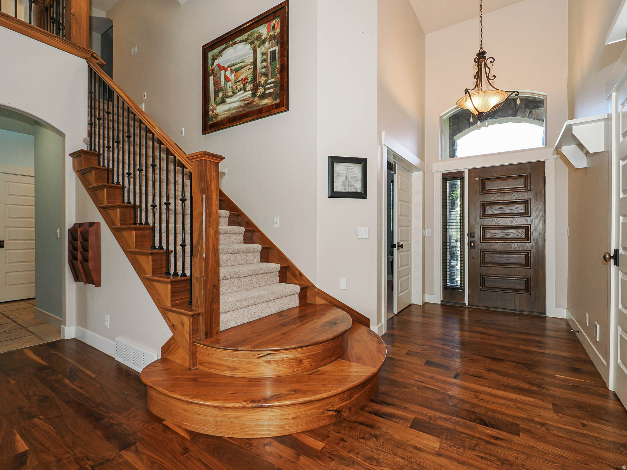 LOOMIS VILLAGE - Residential