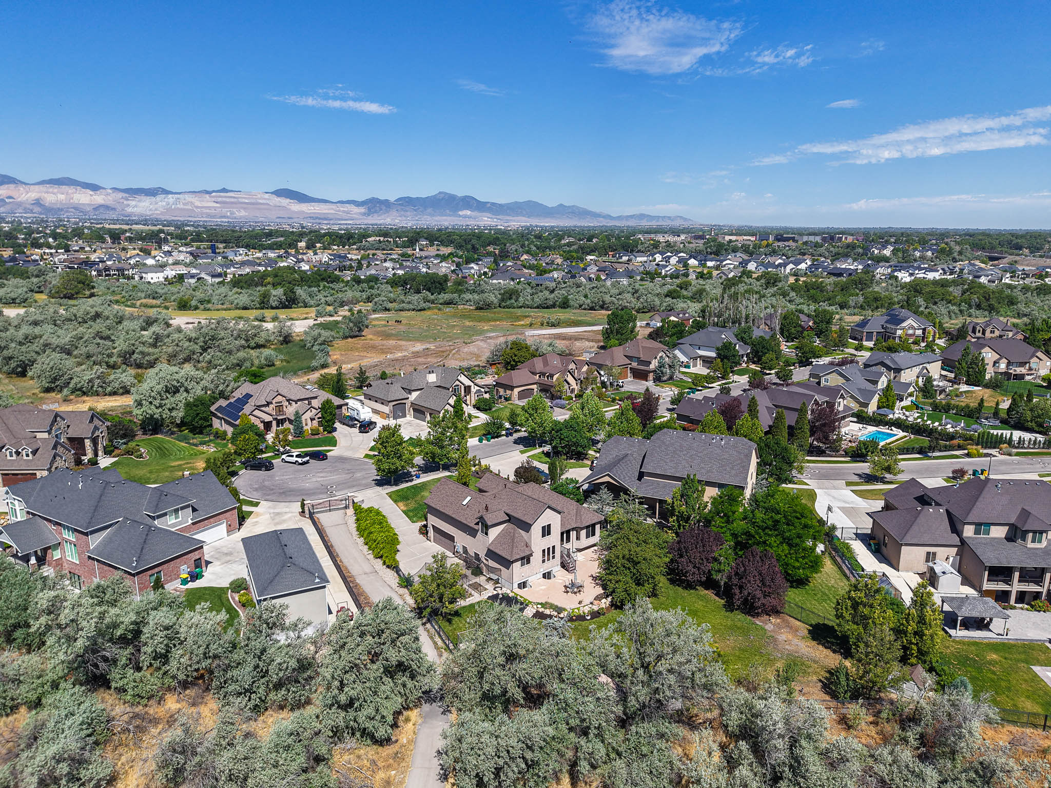 LOOMIS VILLAGE - Residential