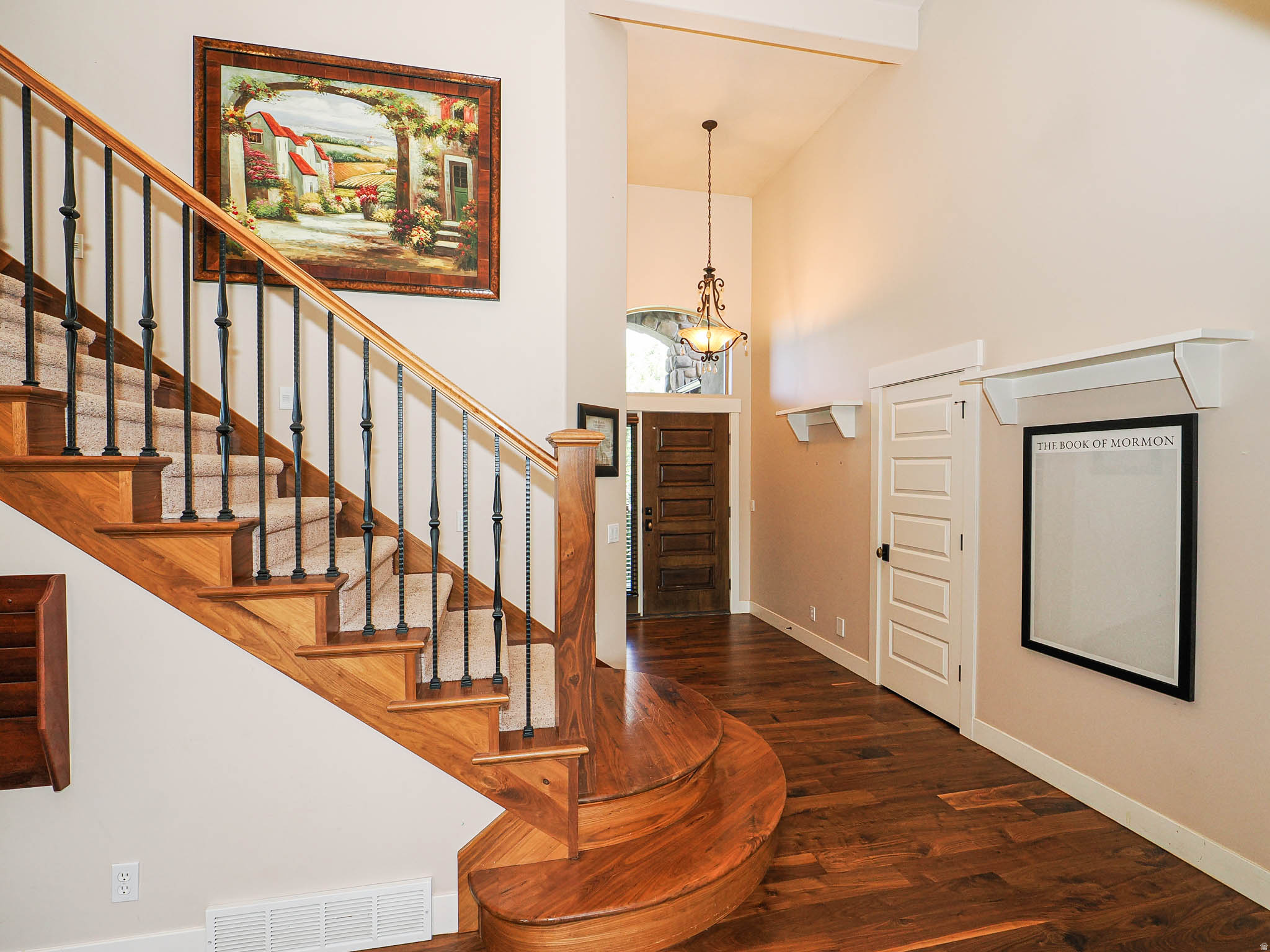 LOOMIS VILLAGE - Residential