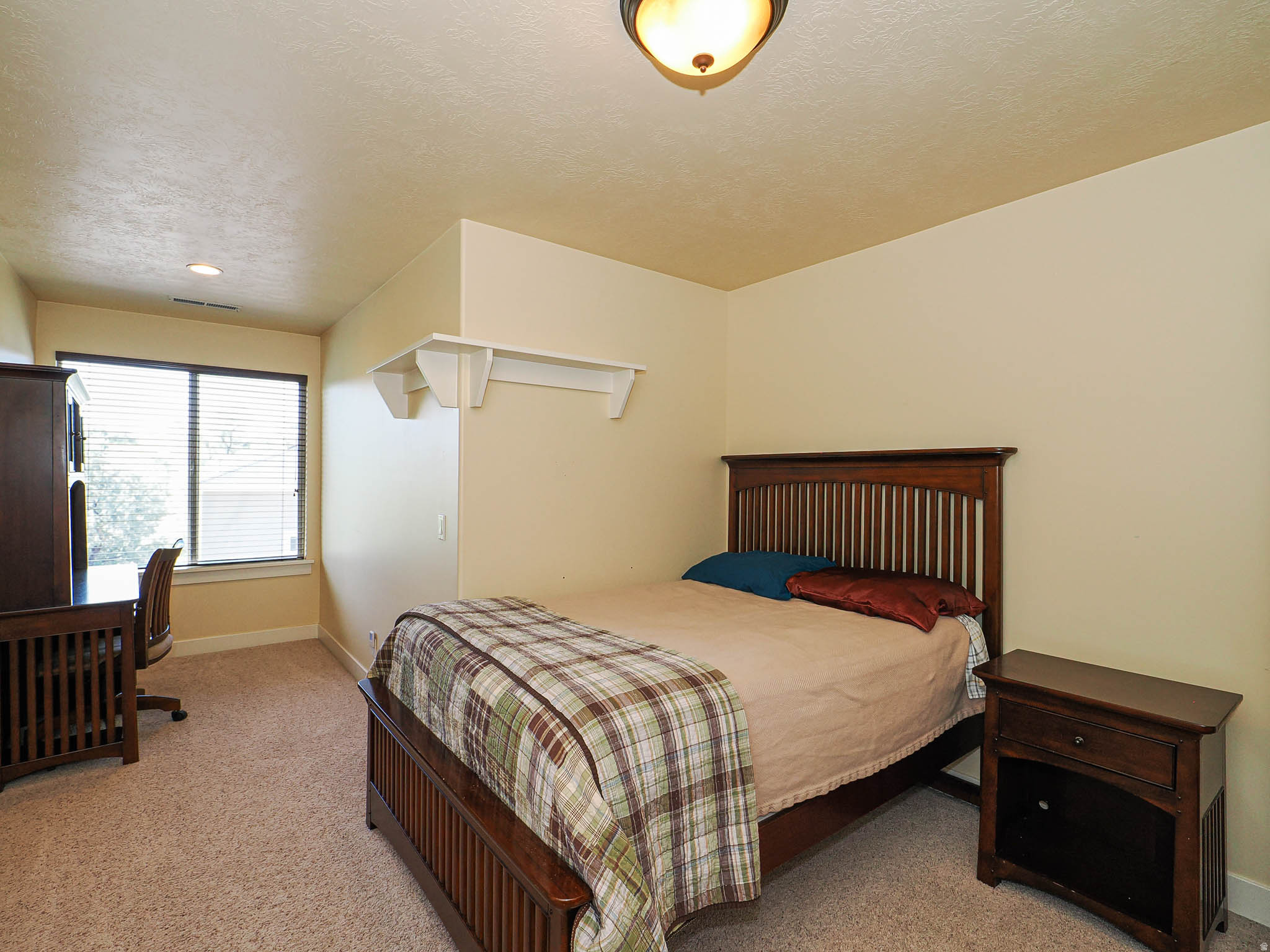 LOOMIS VILLAGE - Residential