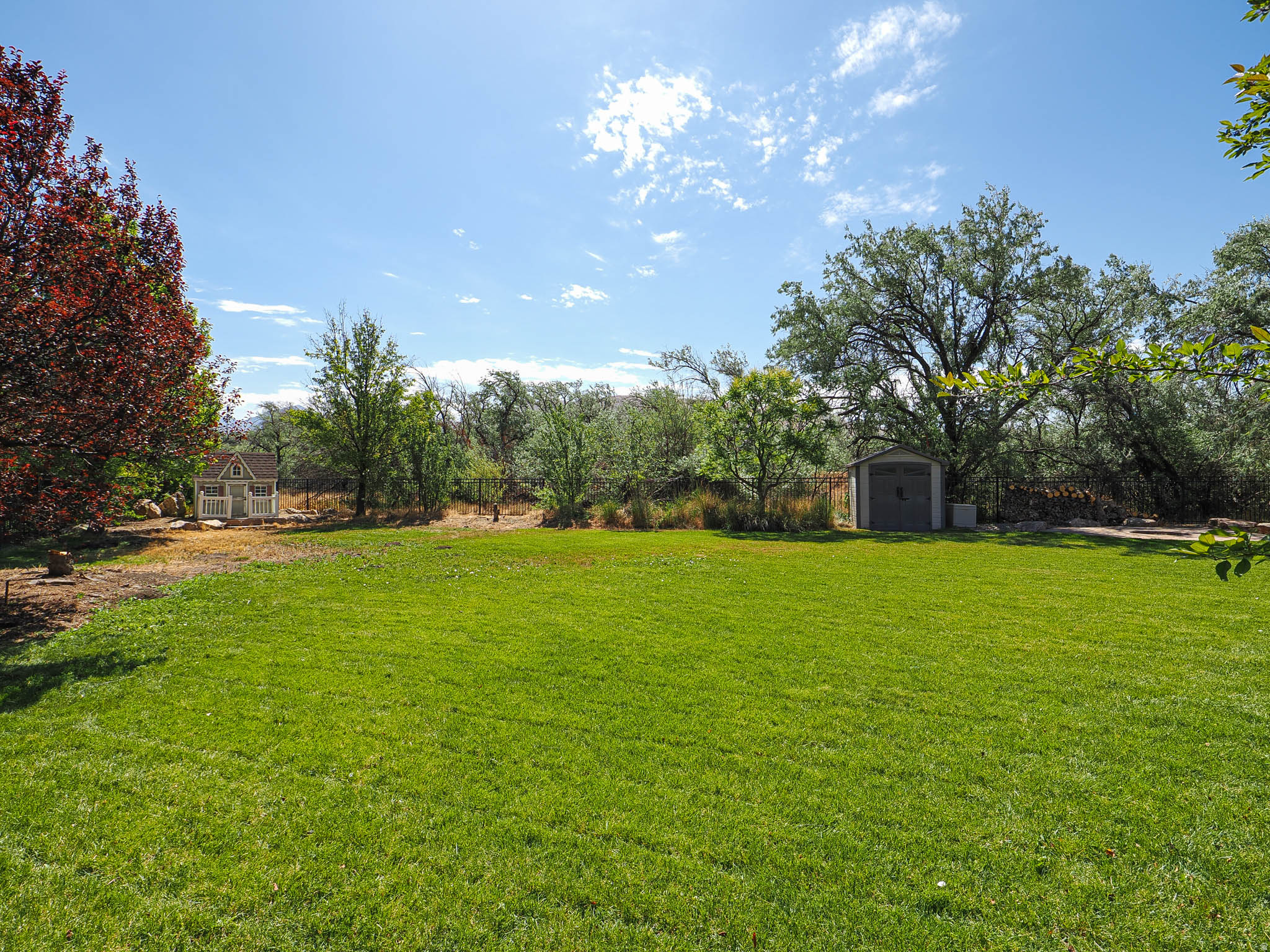 LOOMIS VILLAGE - Residential