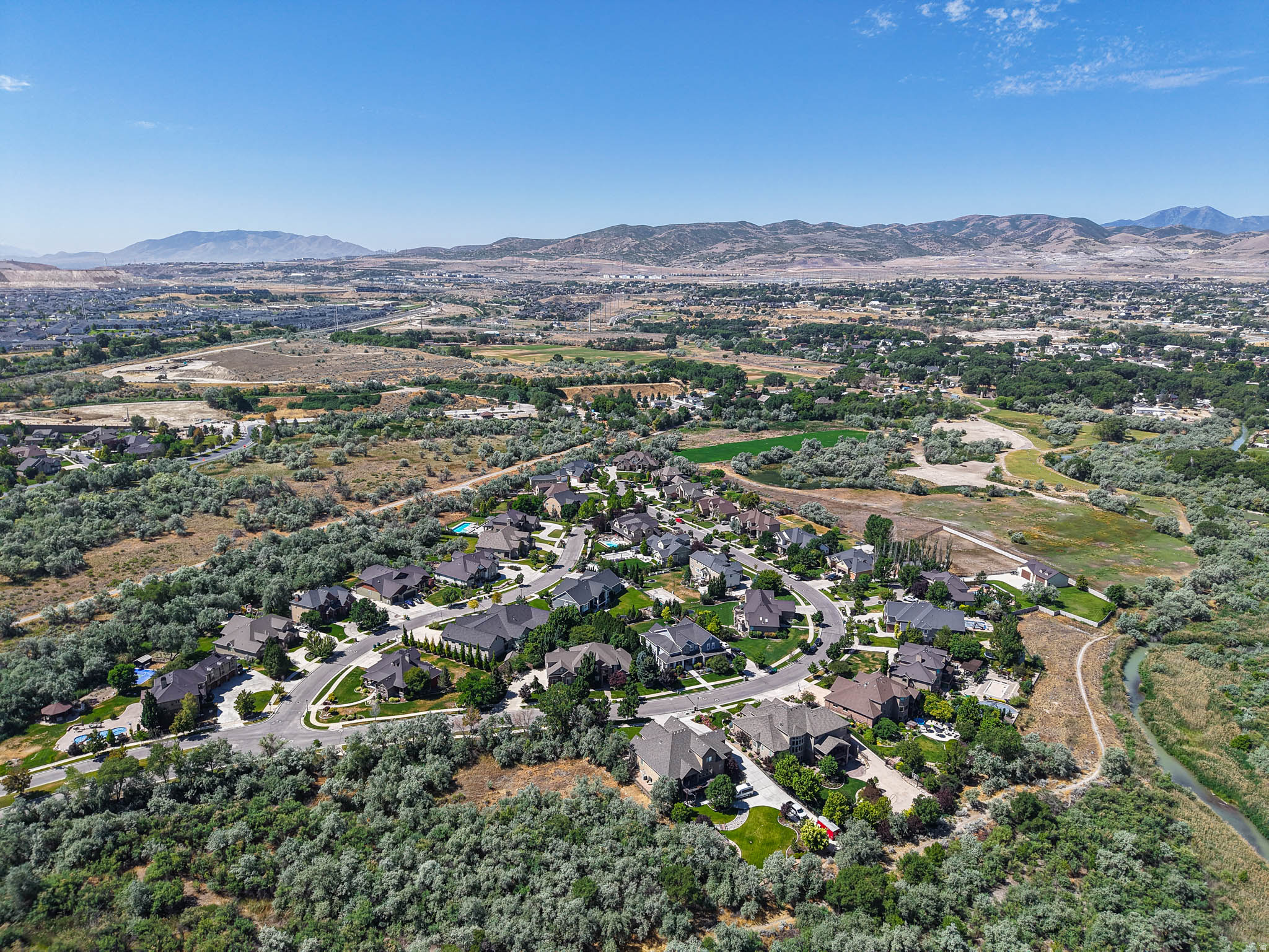 LOOMIS VILLAGE - Residential