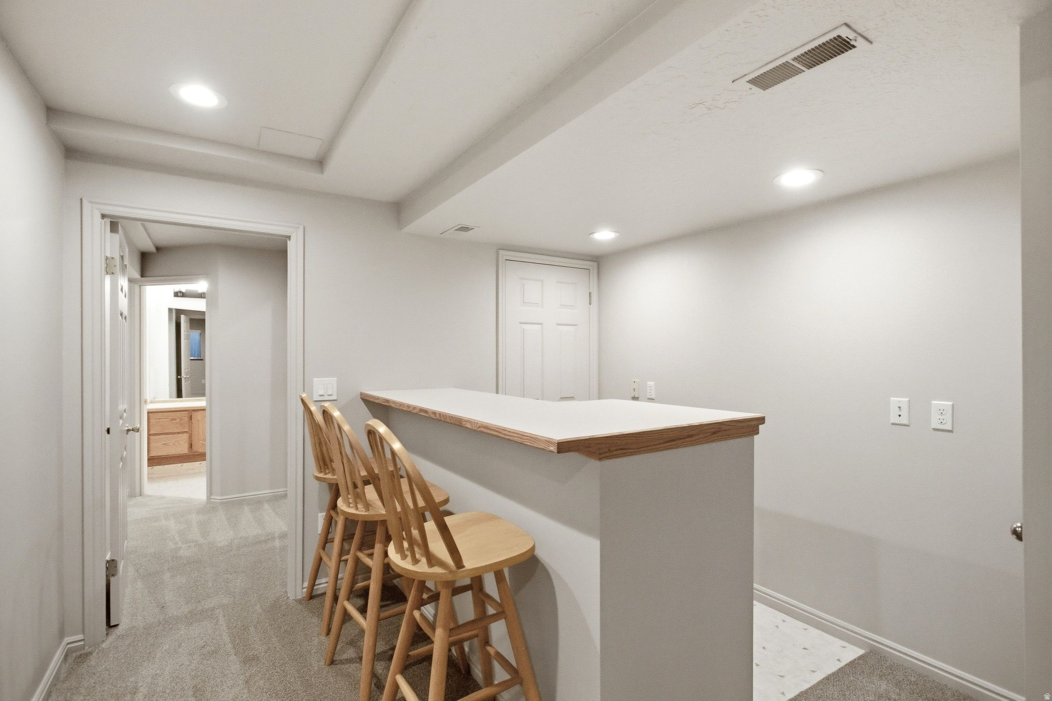 SHADYBROOK CONDM - Residential