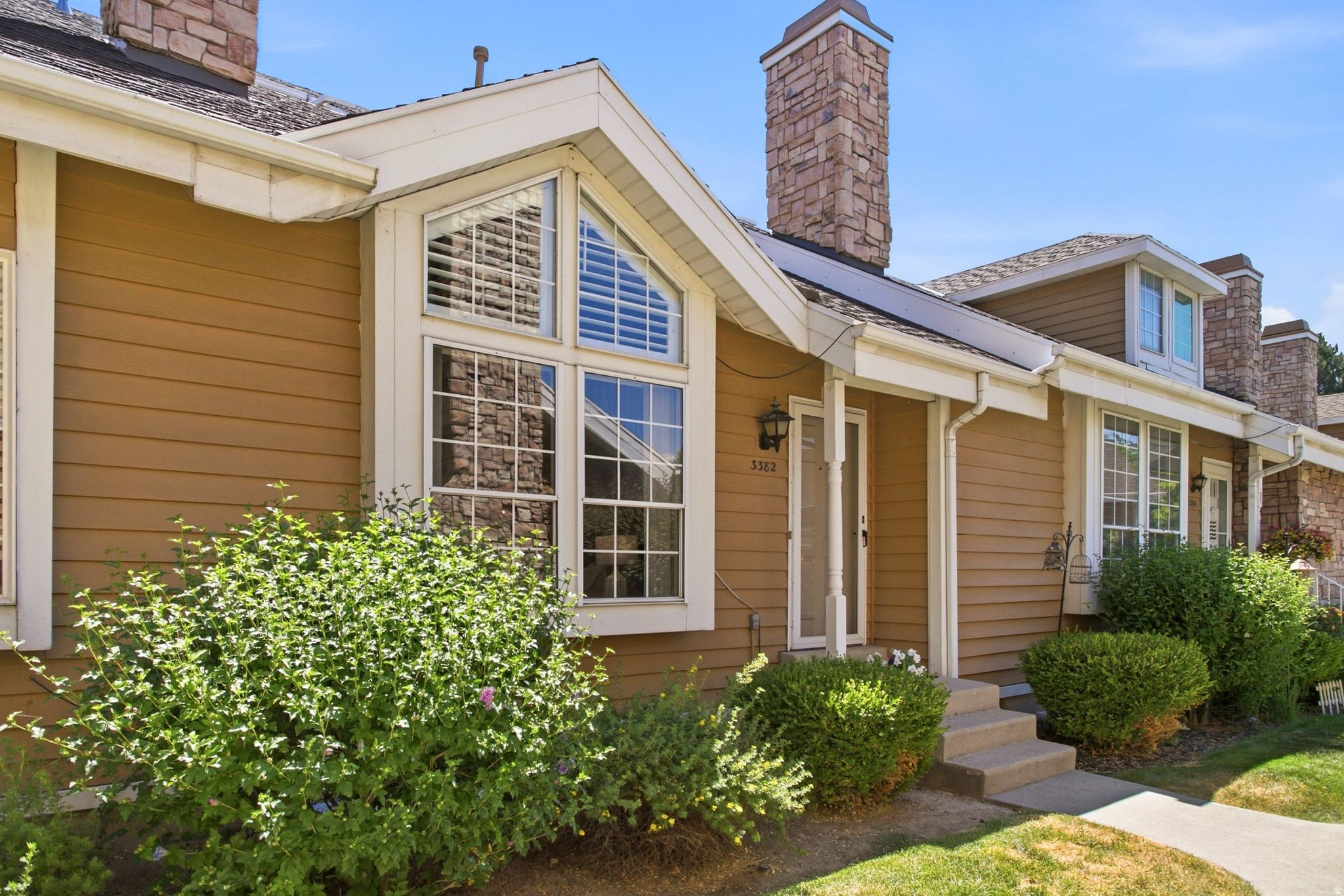 SHADYBROOK CONDM - Residential