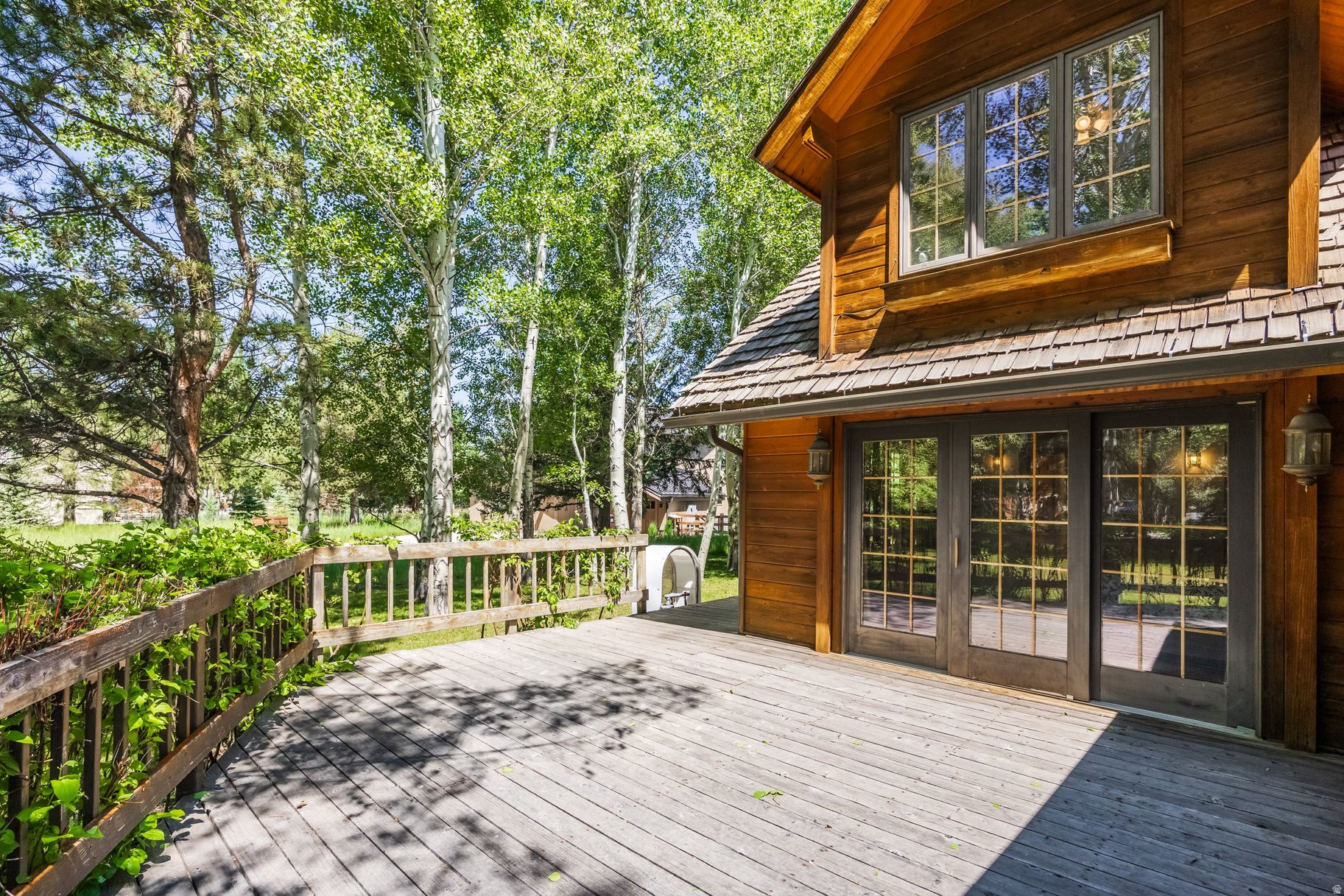 HOLIDAY RANCHETTES S - Residential
