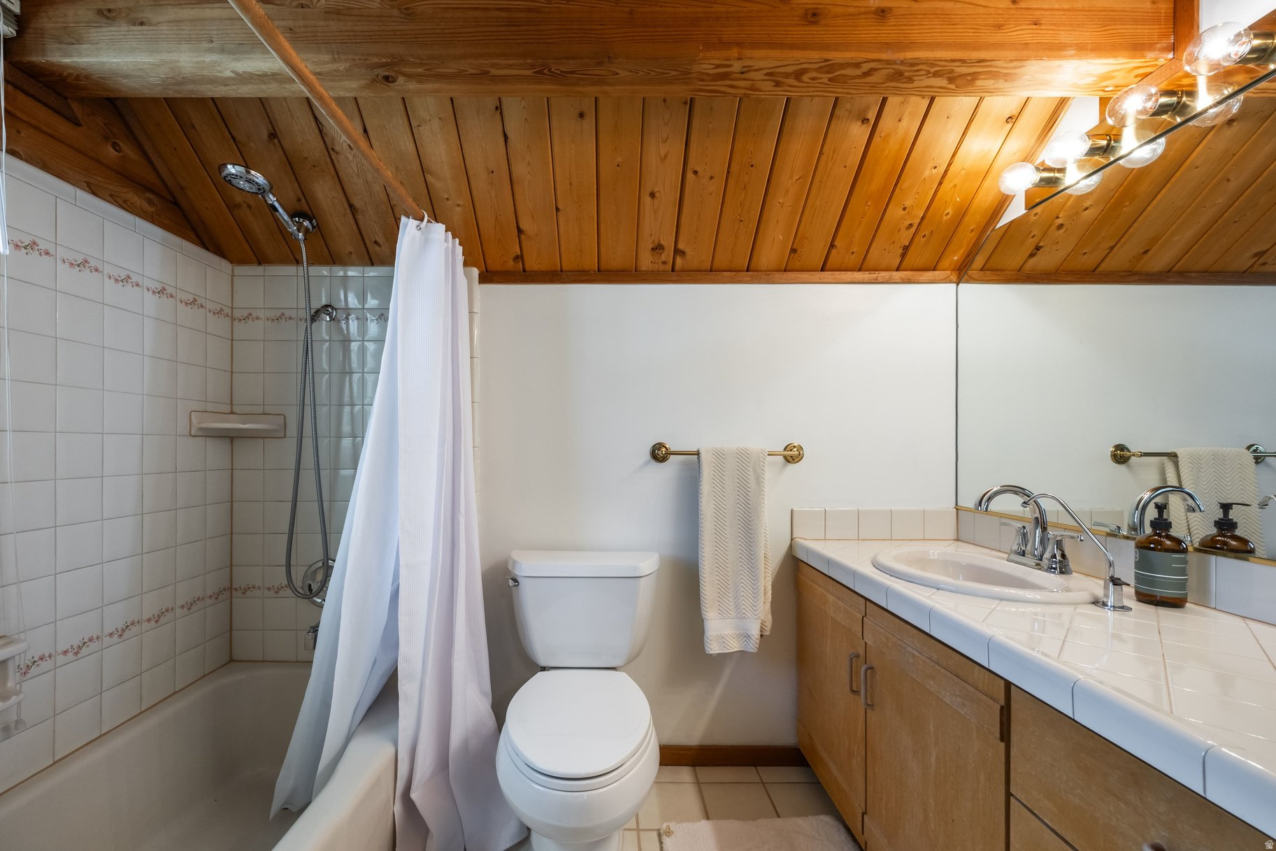 HOLIDAY RANCHETTES S - Residential