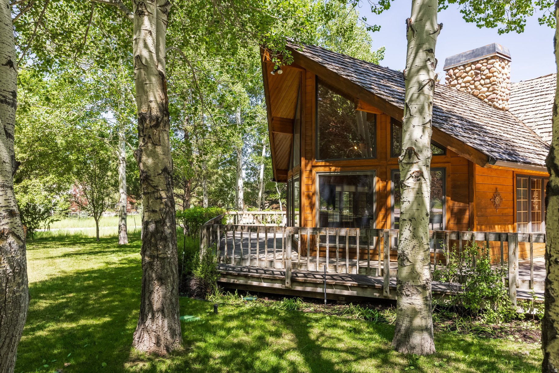 HOLIDAY RANCHETTES S - Residential
