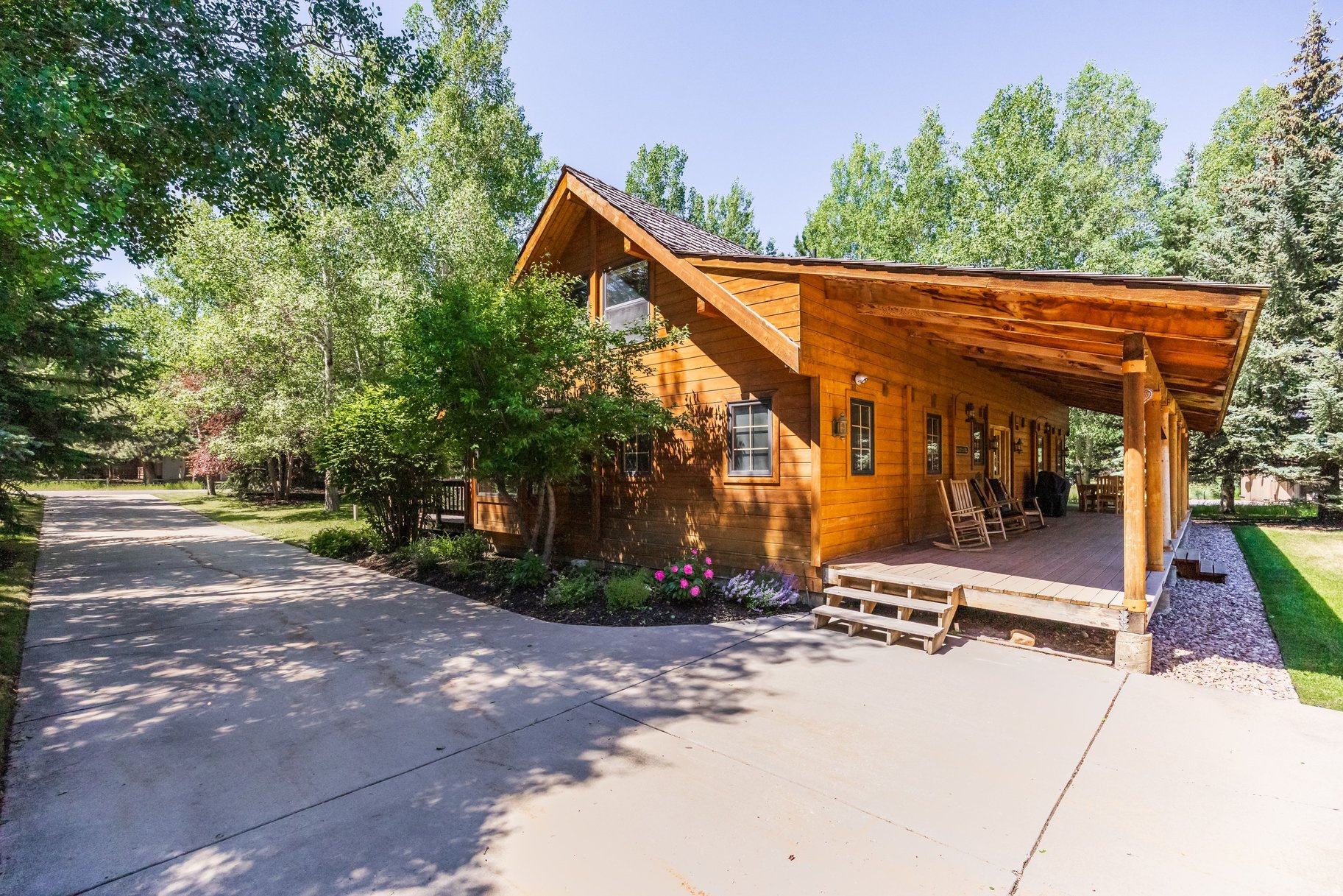 HOLIDAY RANCHETTES S - Residential