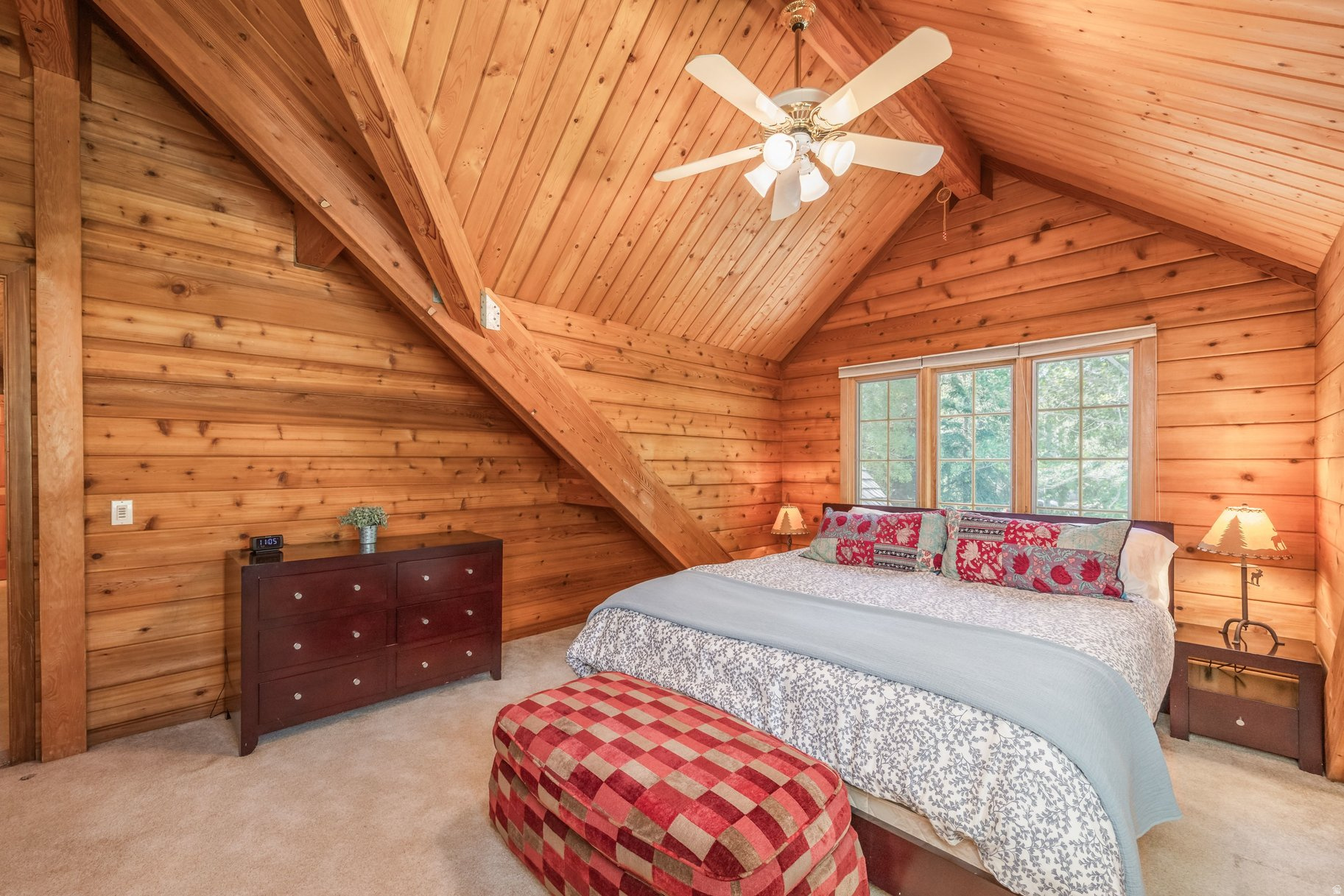 HOLIDAY RANCHETTES S - Residential