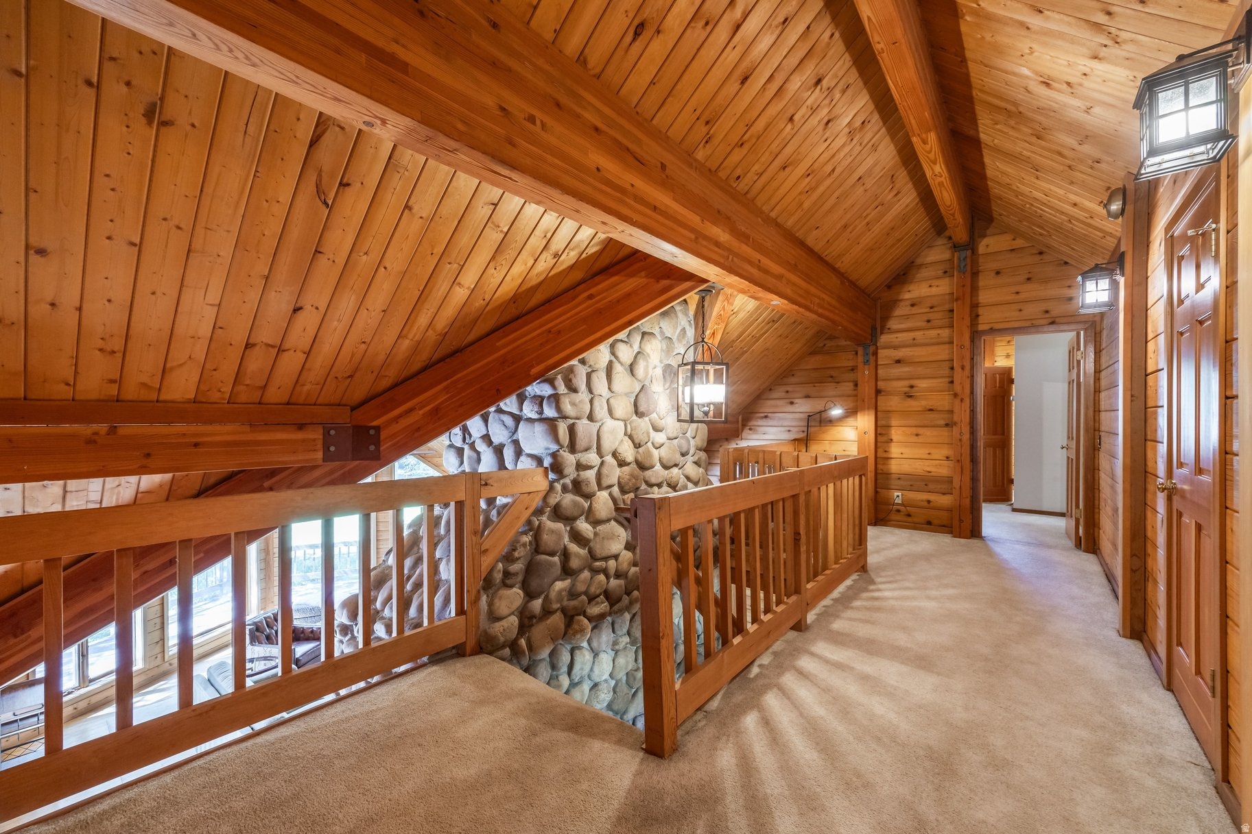 HOLIDAY RANCHETTES S - Residential