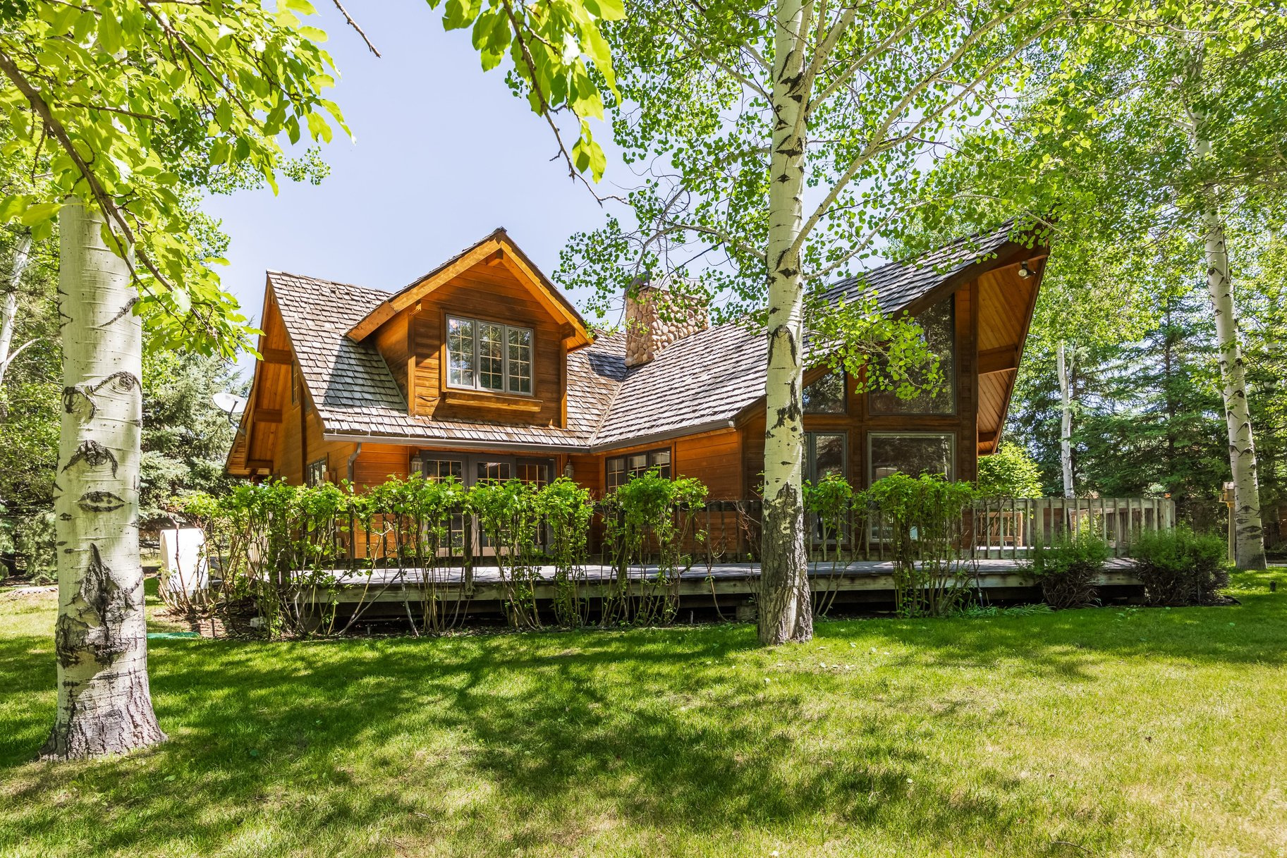 HOLIDAY RANCHETTES S - Residential