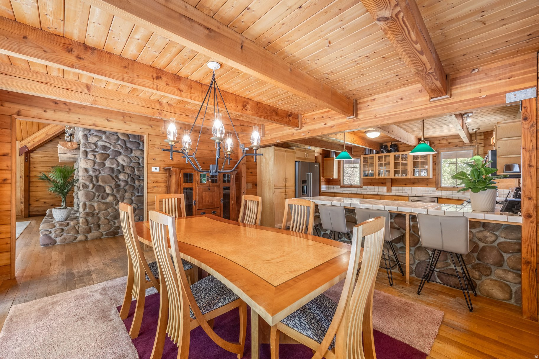 HOLIDAY RANCHETTES S - Residential