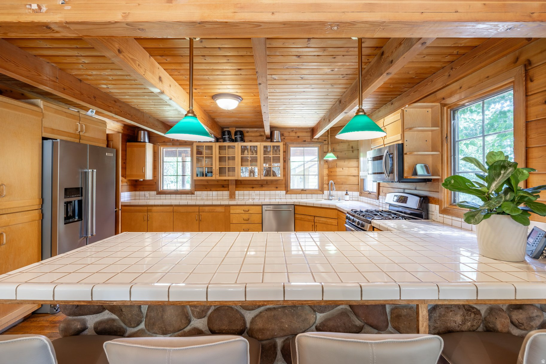 HOLIDAY RANCHETTES S - Residential