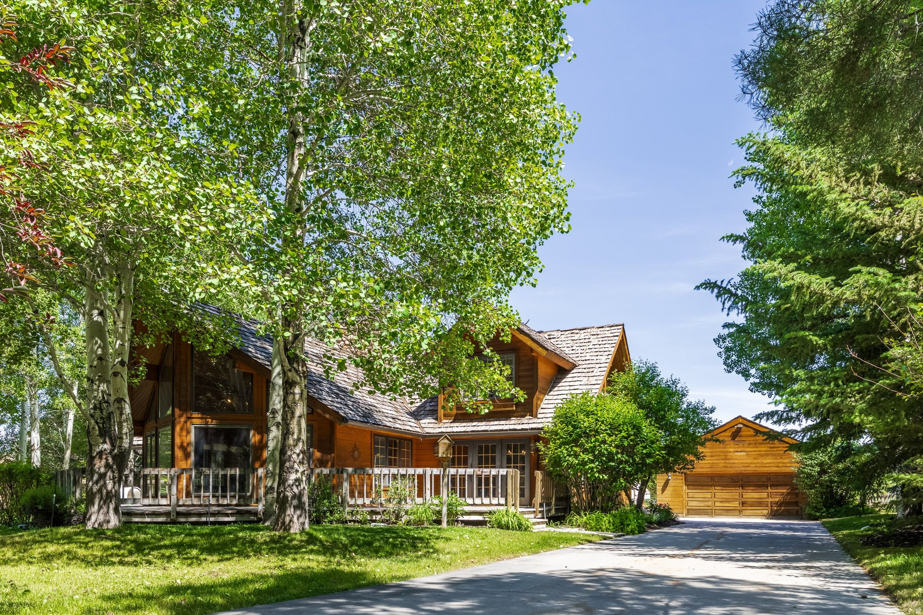 HOLIDAY RANCHETTES S - Residential