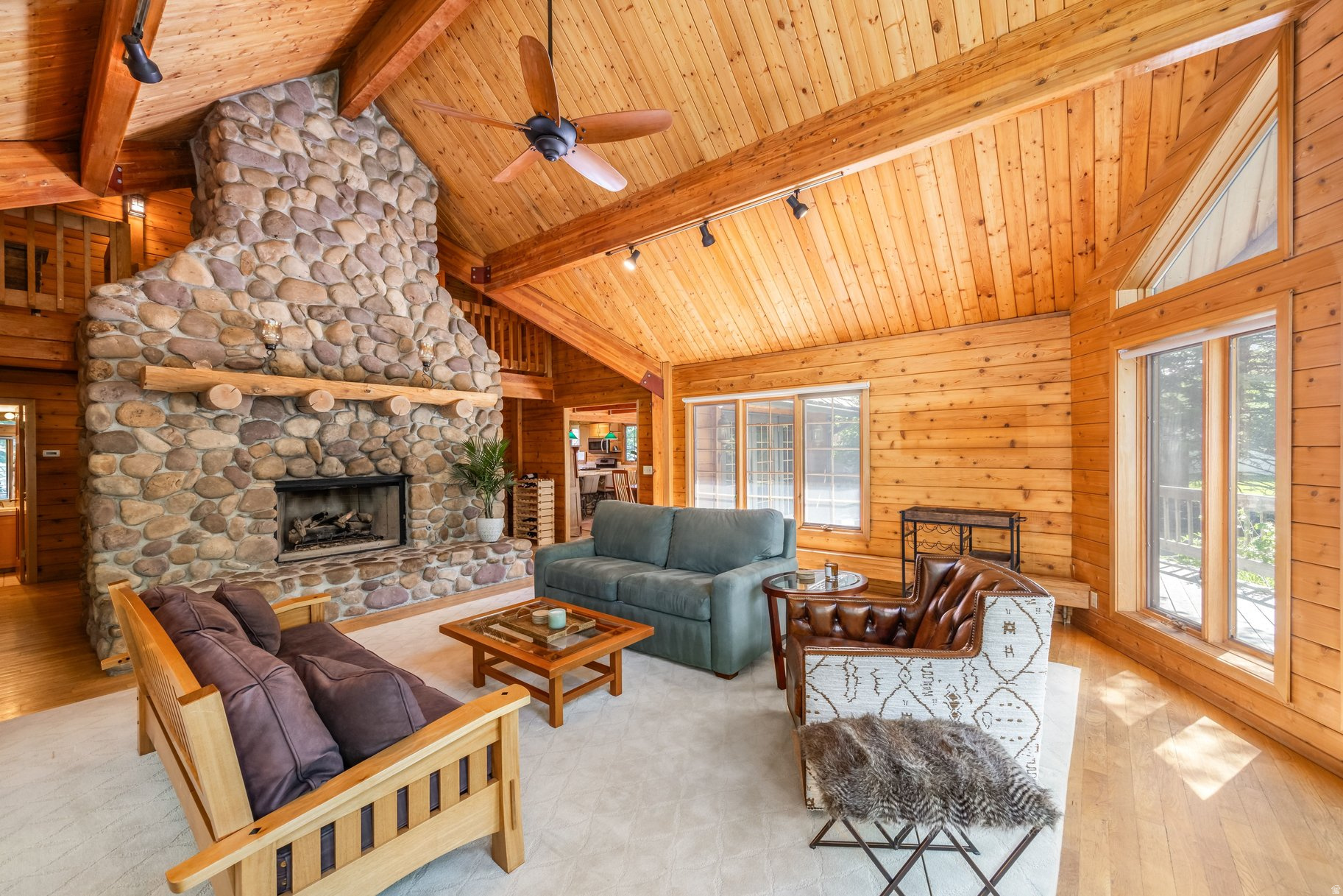 HOLIDAY RANCHETTES S - Residential