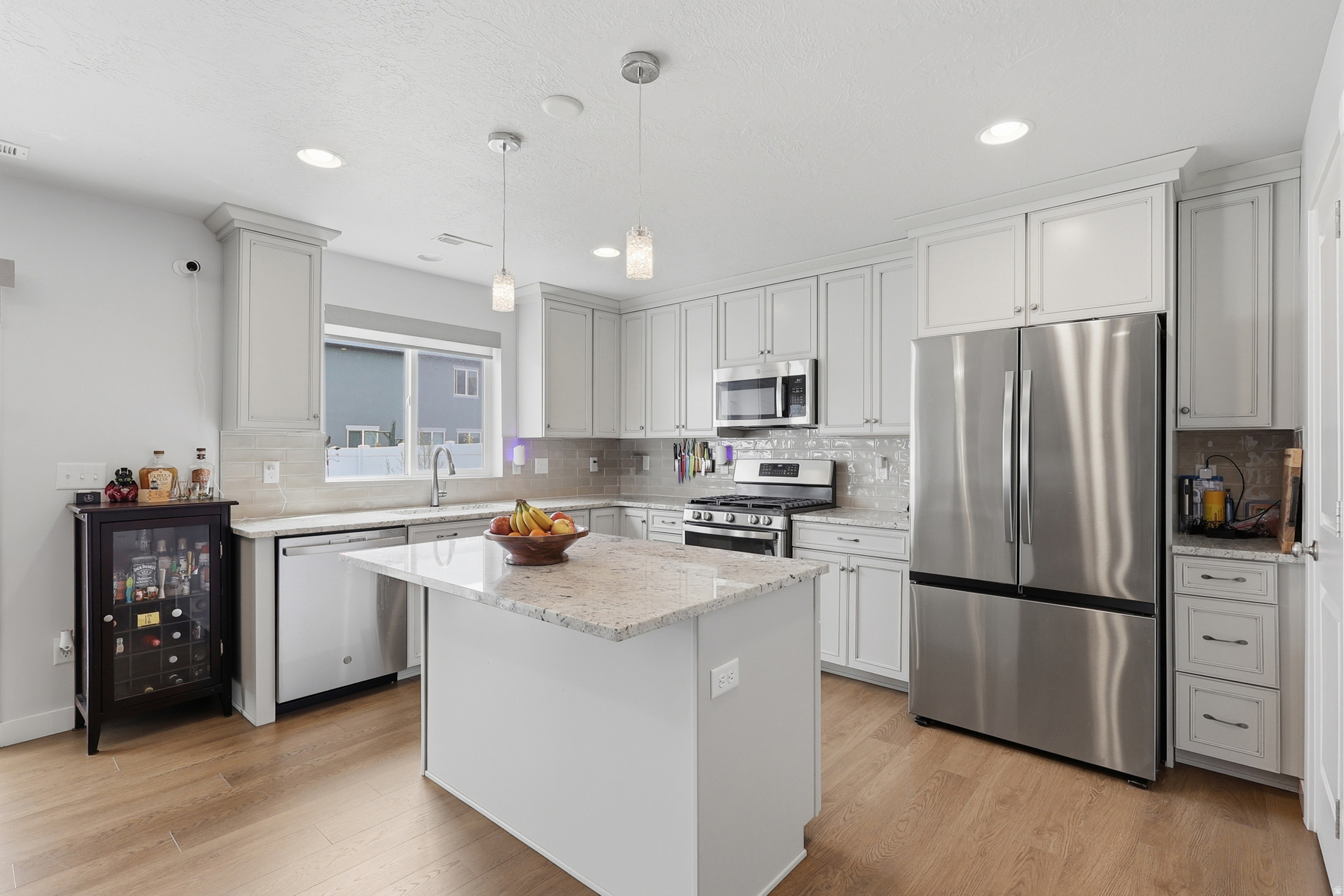 SHORELINE BAYVIEW - Residential