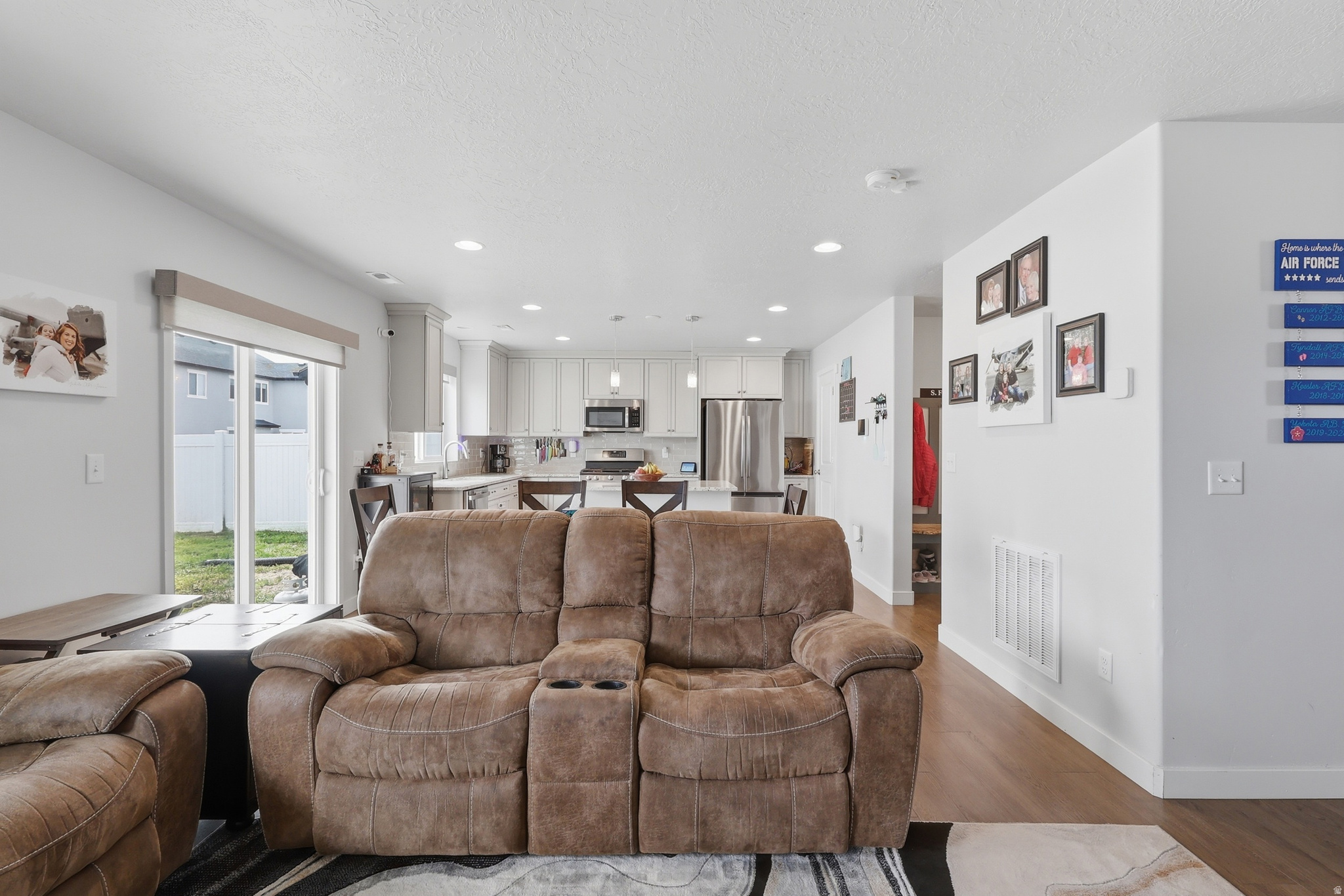 SHORELINE BAYVIEW - Residential