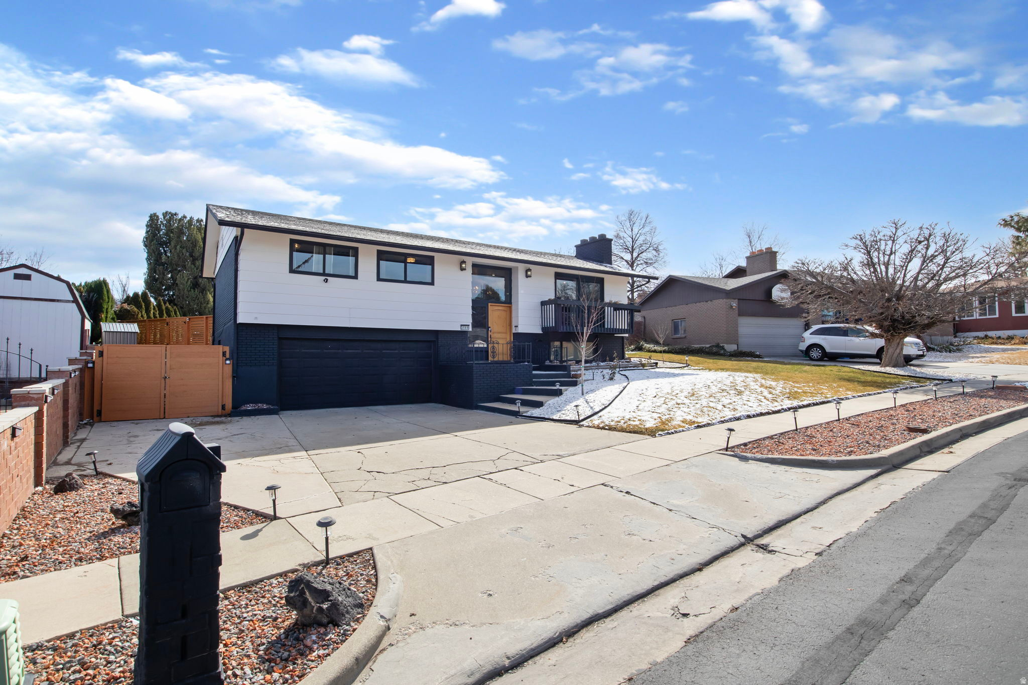 BLAKE HEIGHTS - Residential