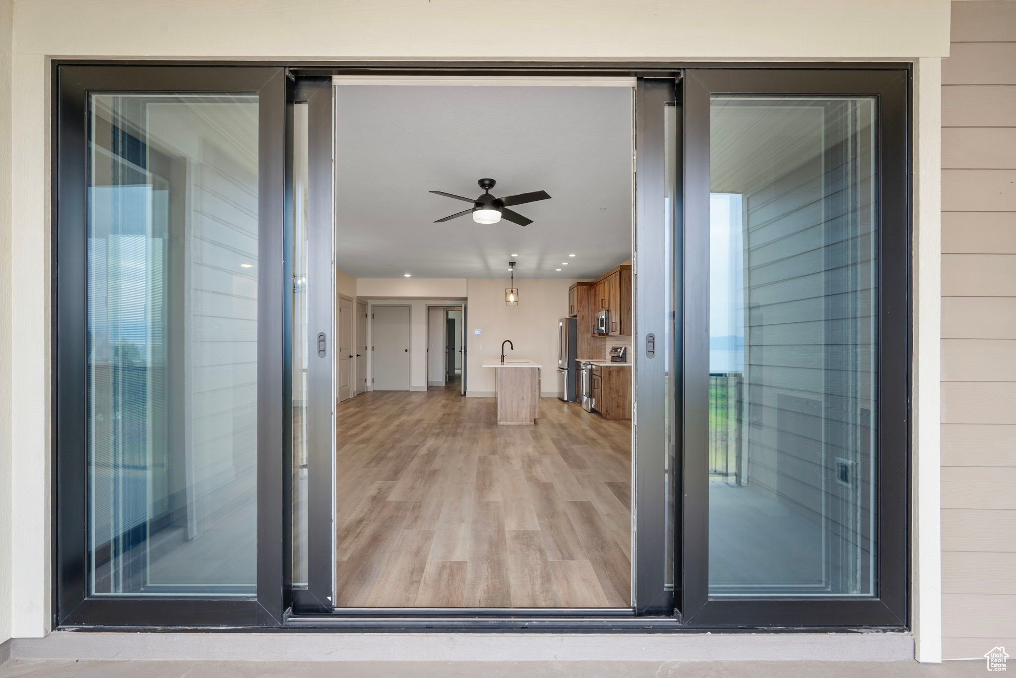 GARDEN CITY LAKE RESIDENCES - Residential