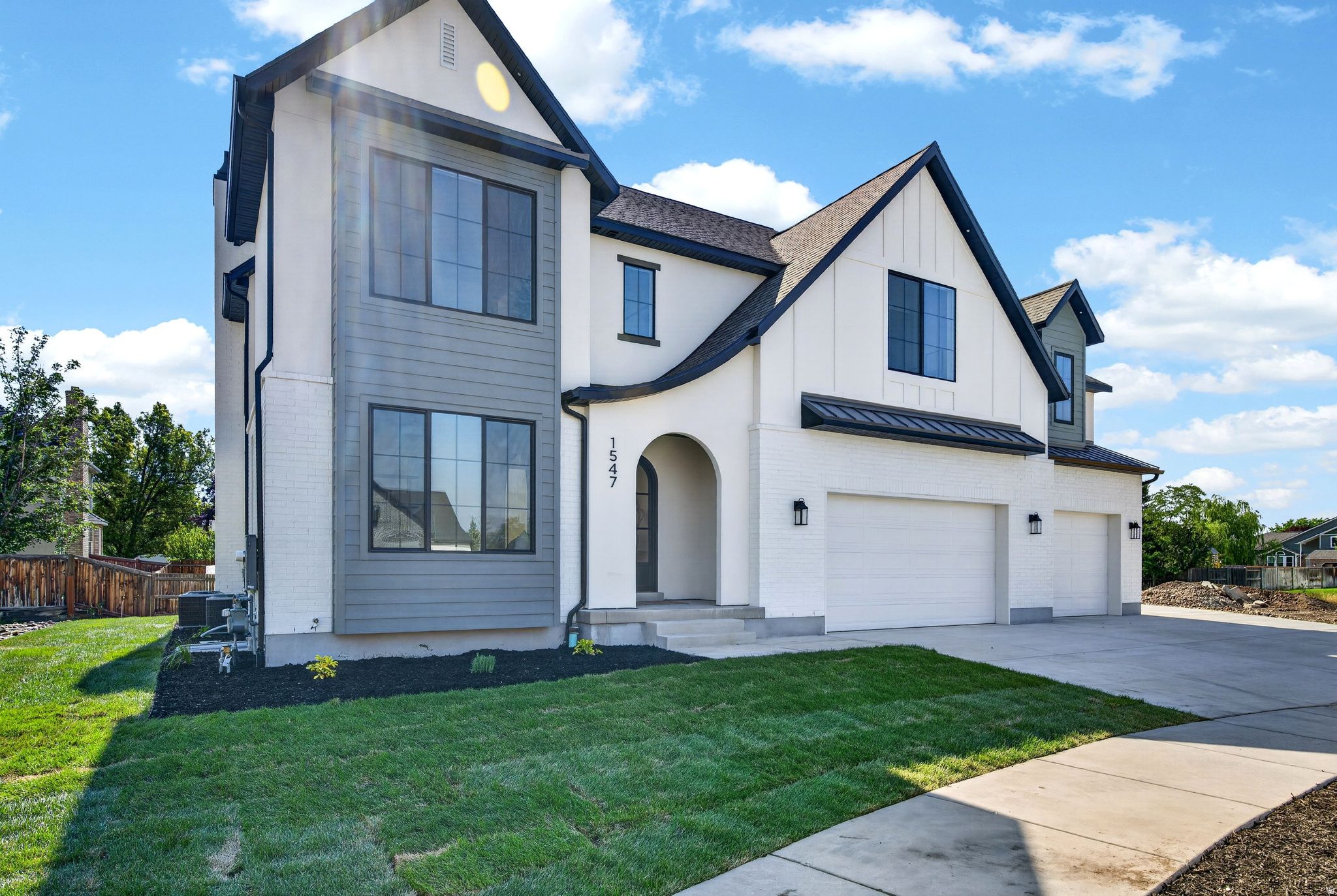 BELMONT WEST - Residential