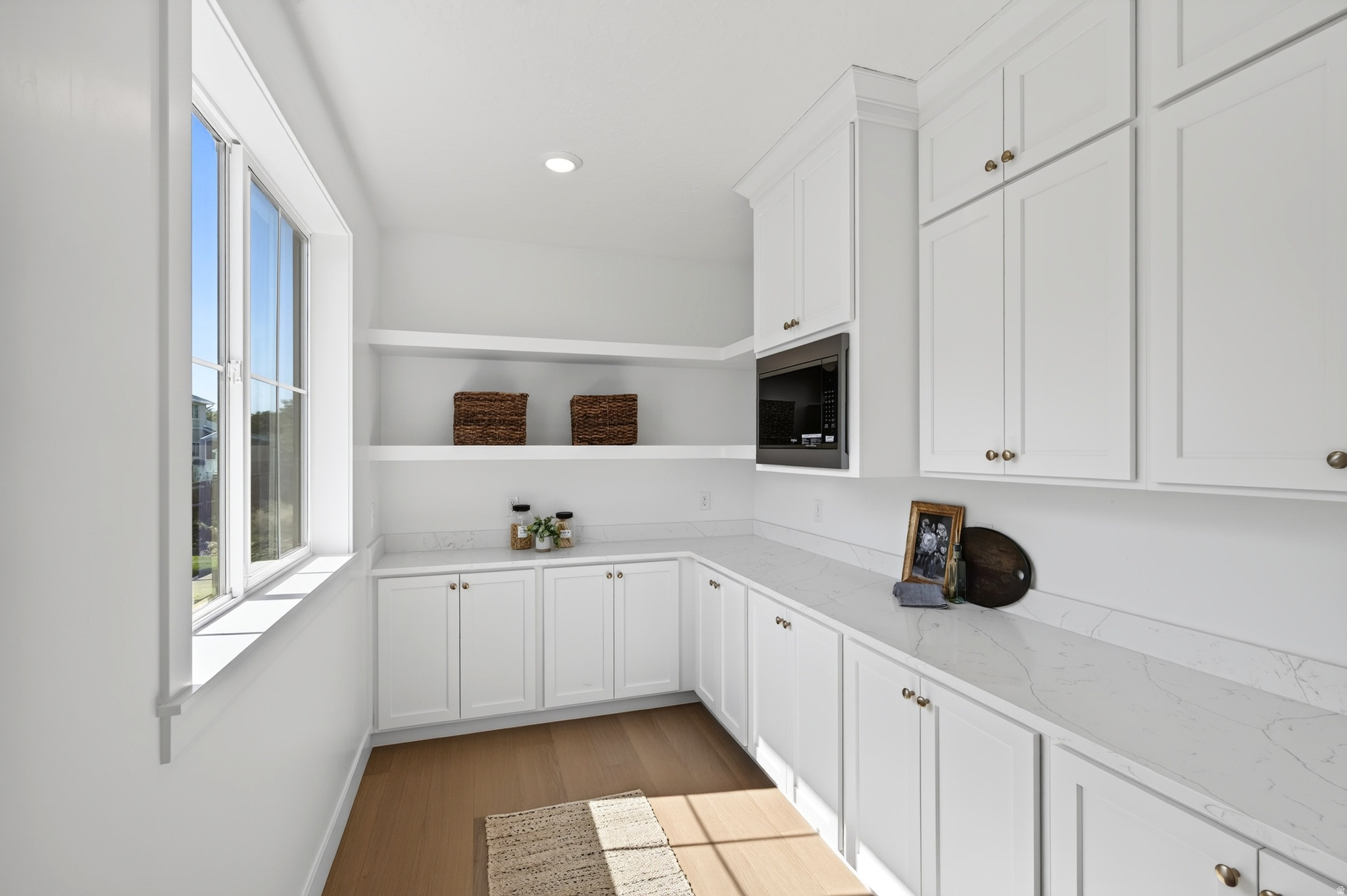 BELMONT WEST - Residential
