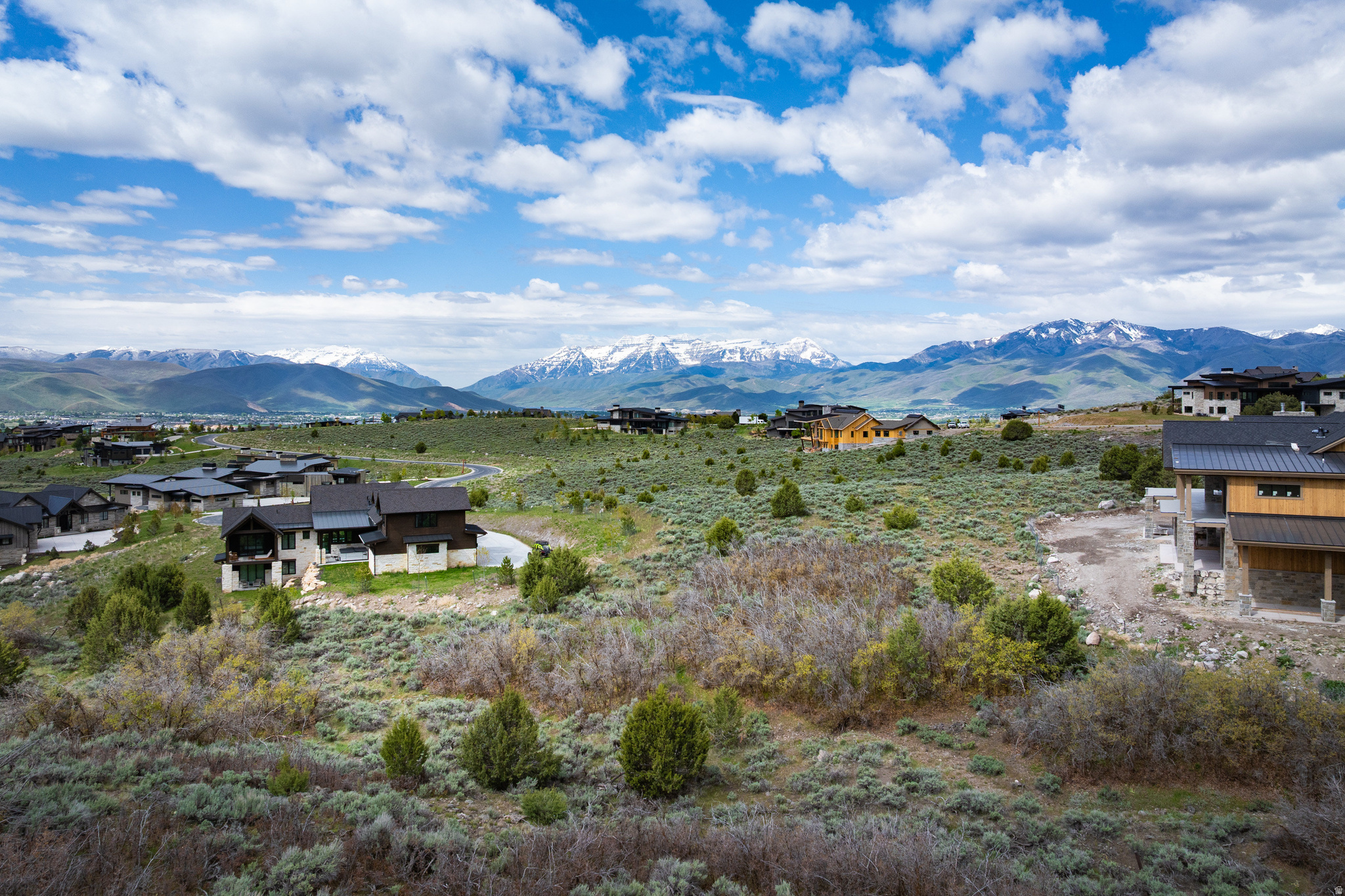 RED LEDGES - Land