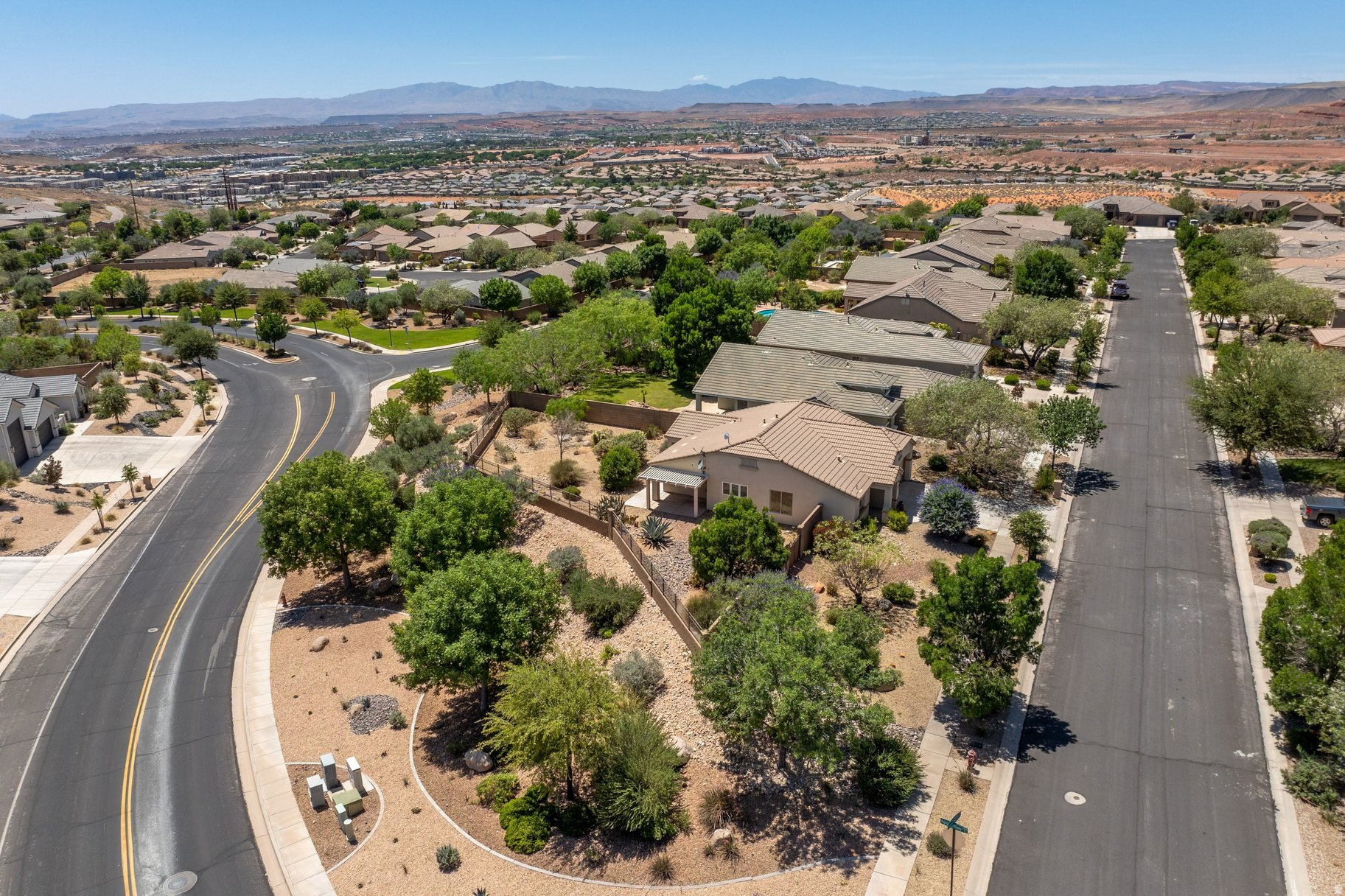 HIGHLAND PARK PH1 SUB AT THE CORAL - Residential