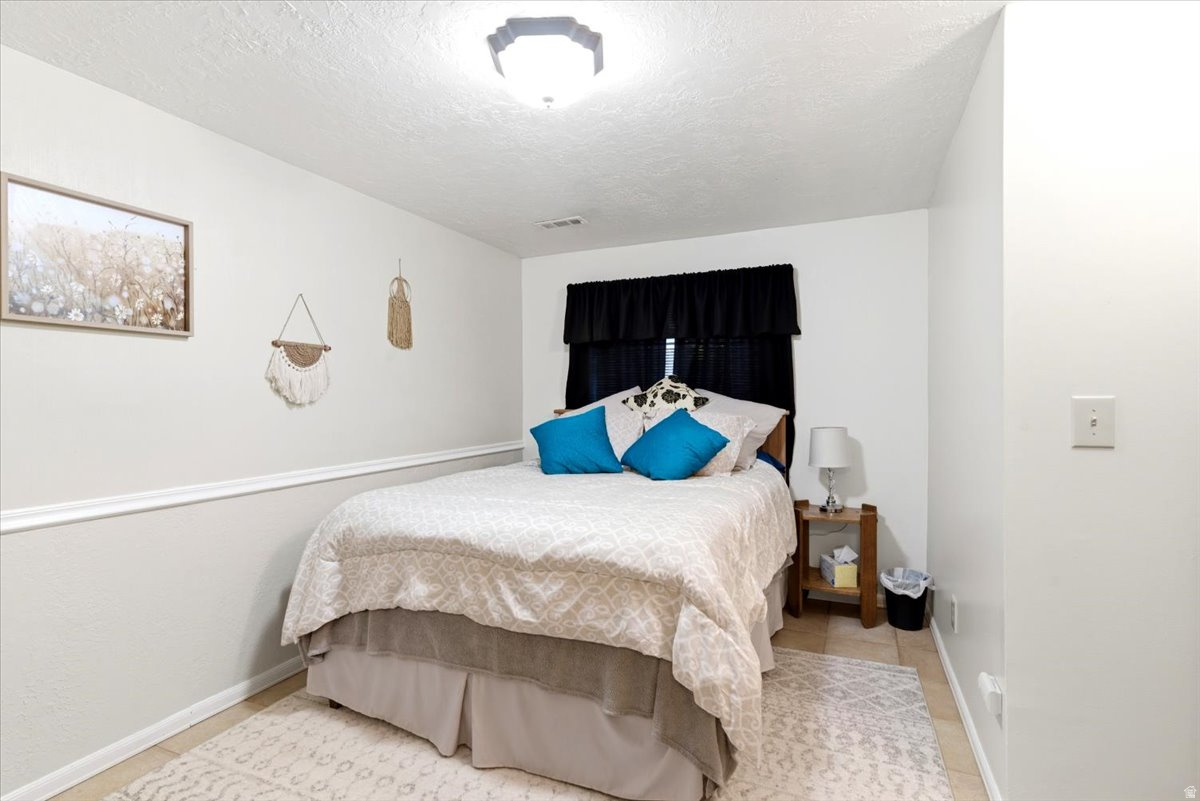 FLYING T STABLES - Residential