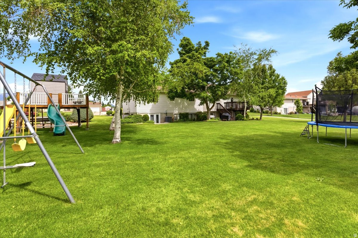 FLYING T STABLES - Residential